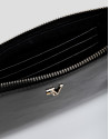 Margot chain wallet in black crackled leather | Roberto Verino