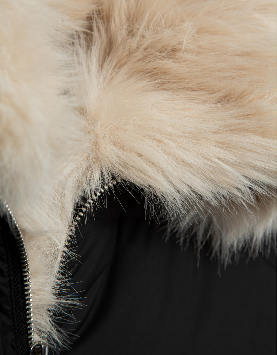 Black down jacket with fur-effect collar | Roberto Verino