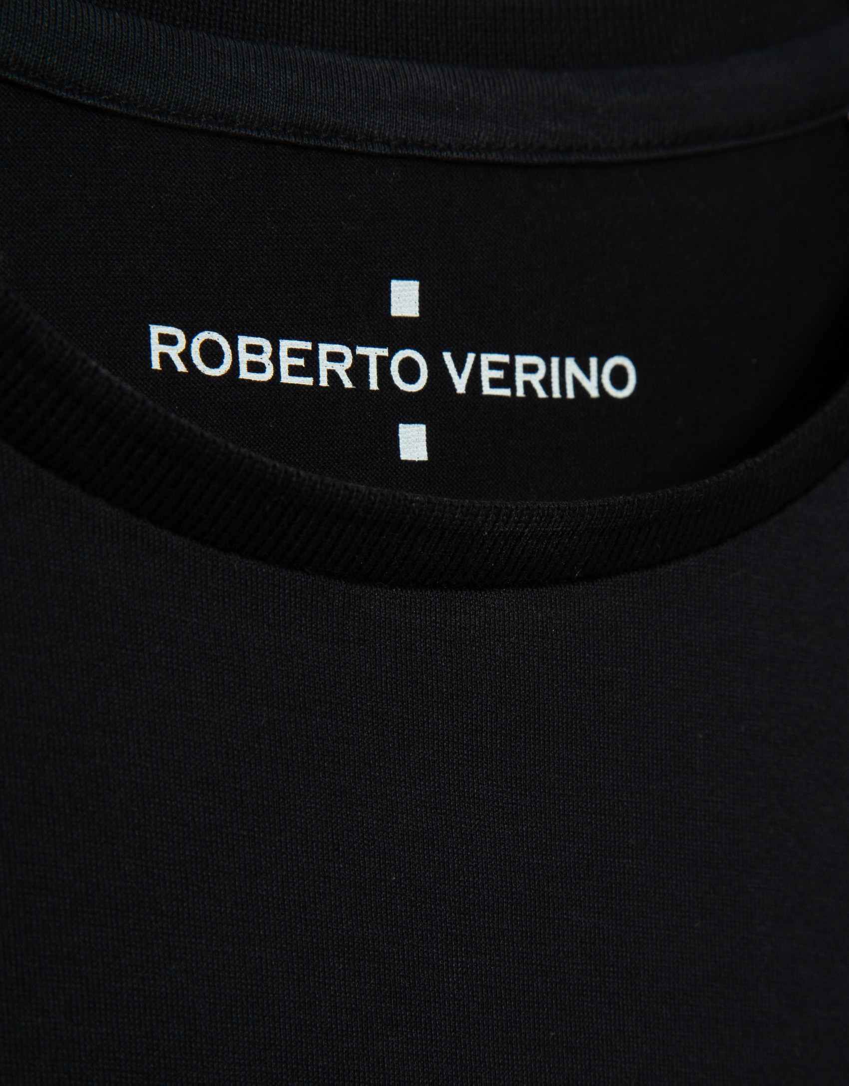 Camiseta mercerizada negro - Gift Guide | Roberto Verino