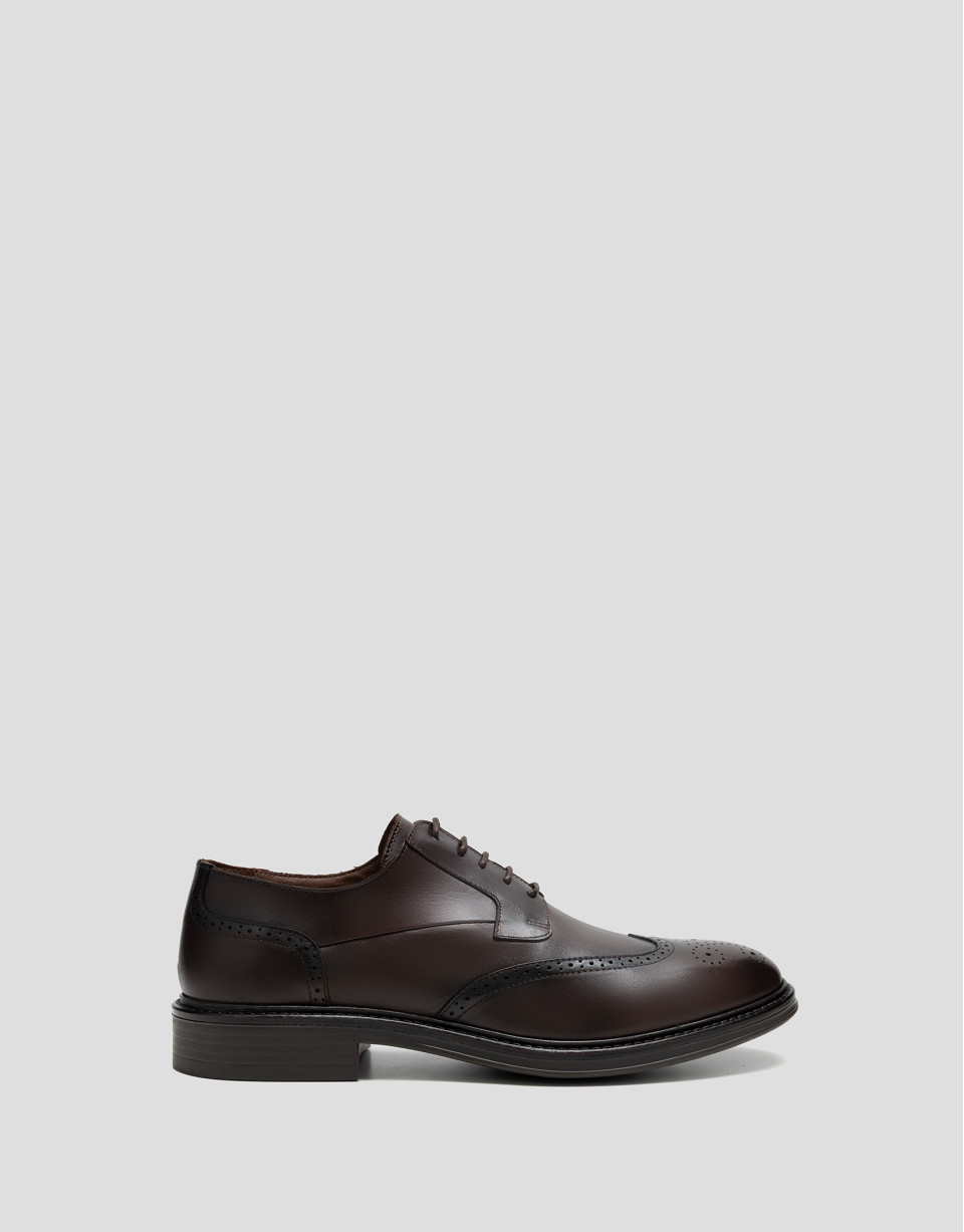 Zapato en piel marrón estilo blucher picados | Roberto Verino