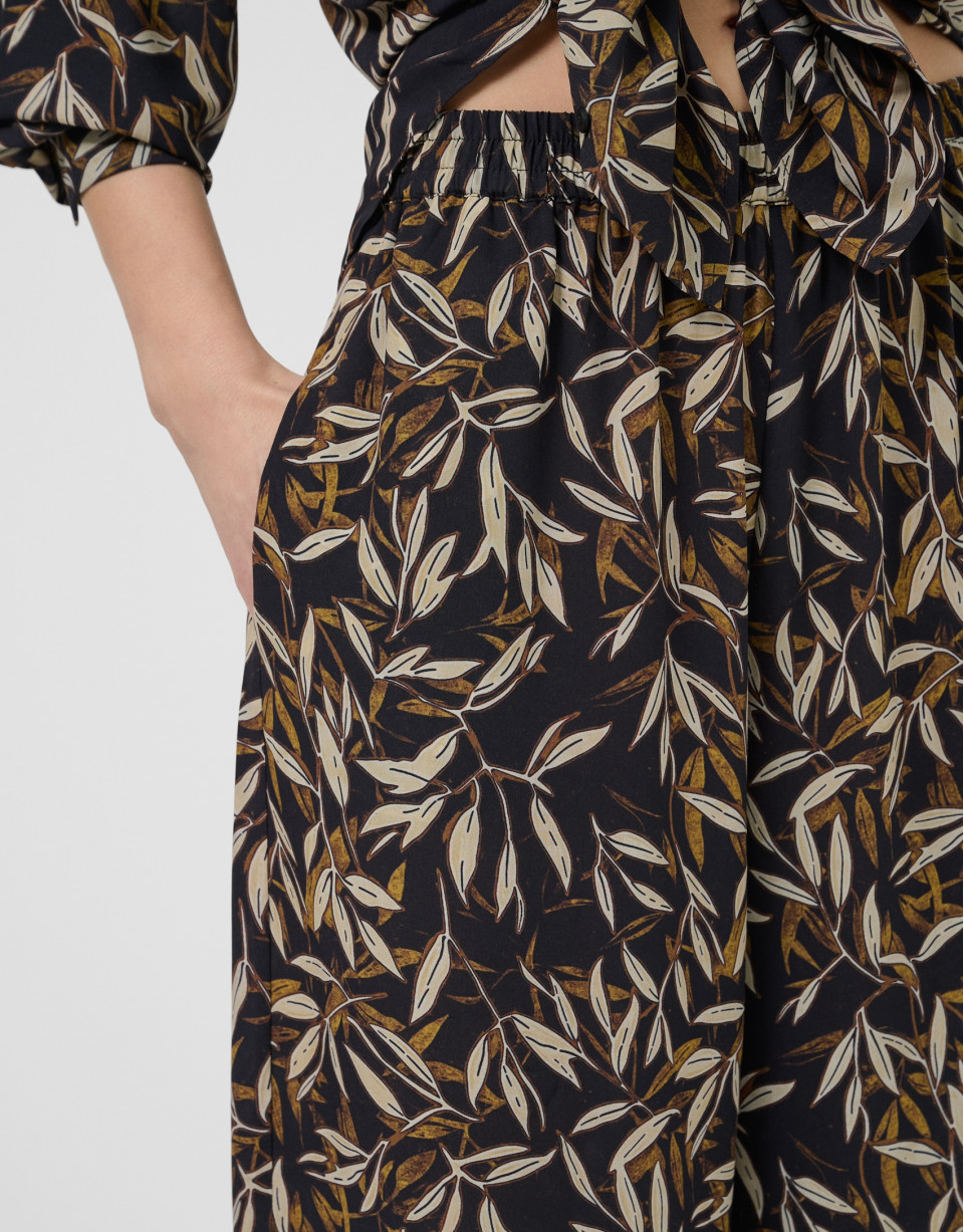 Pantalón palazzo crepé estampado hojas ... | Roberto Verino