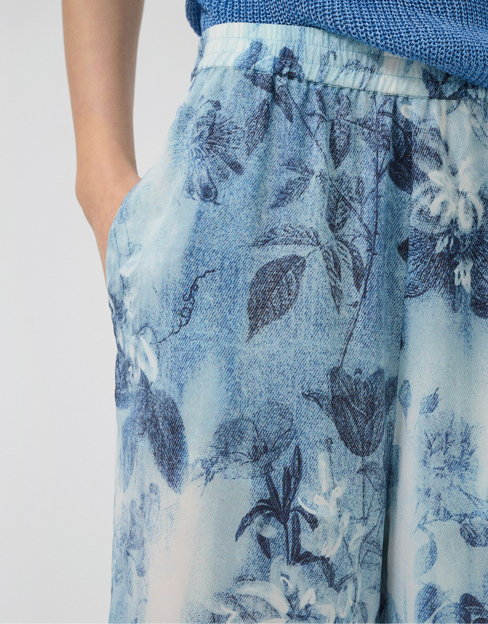 Blue floral print crepe palazzo trousers | Roberto Verino
