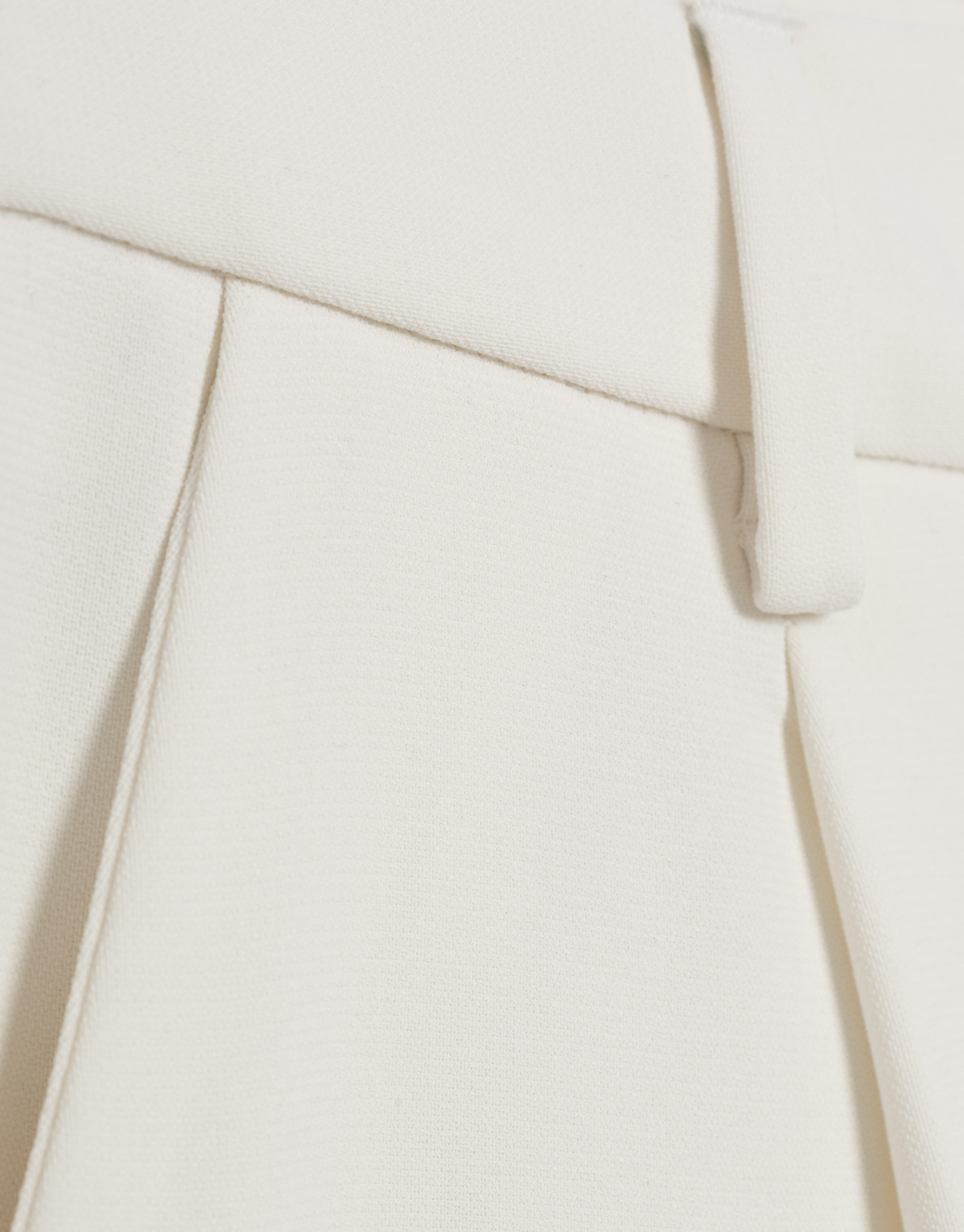 Pantalón recto con pinzas crepé crudo - Mujer | Roberto Verino