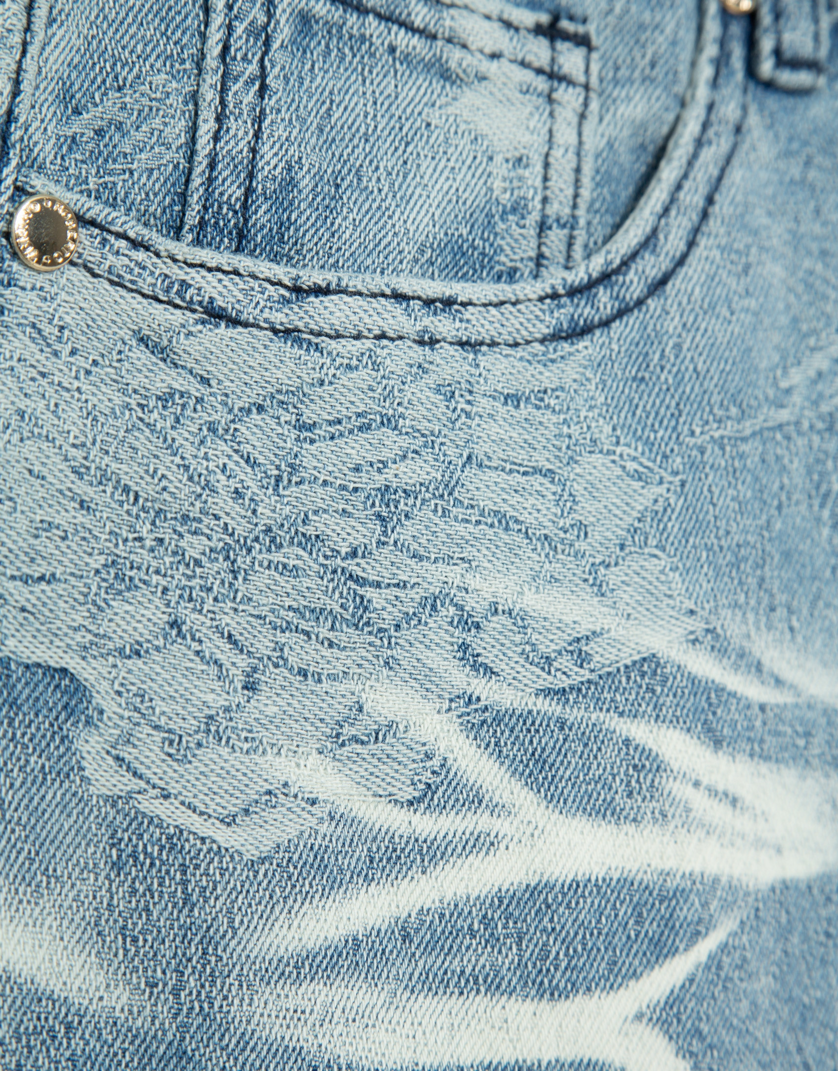 Pantalón vaquero ancho azul con jacquard y ... | Roberto Verino