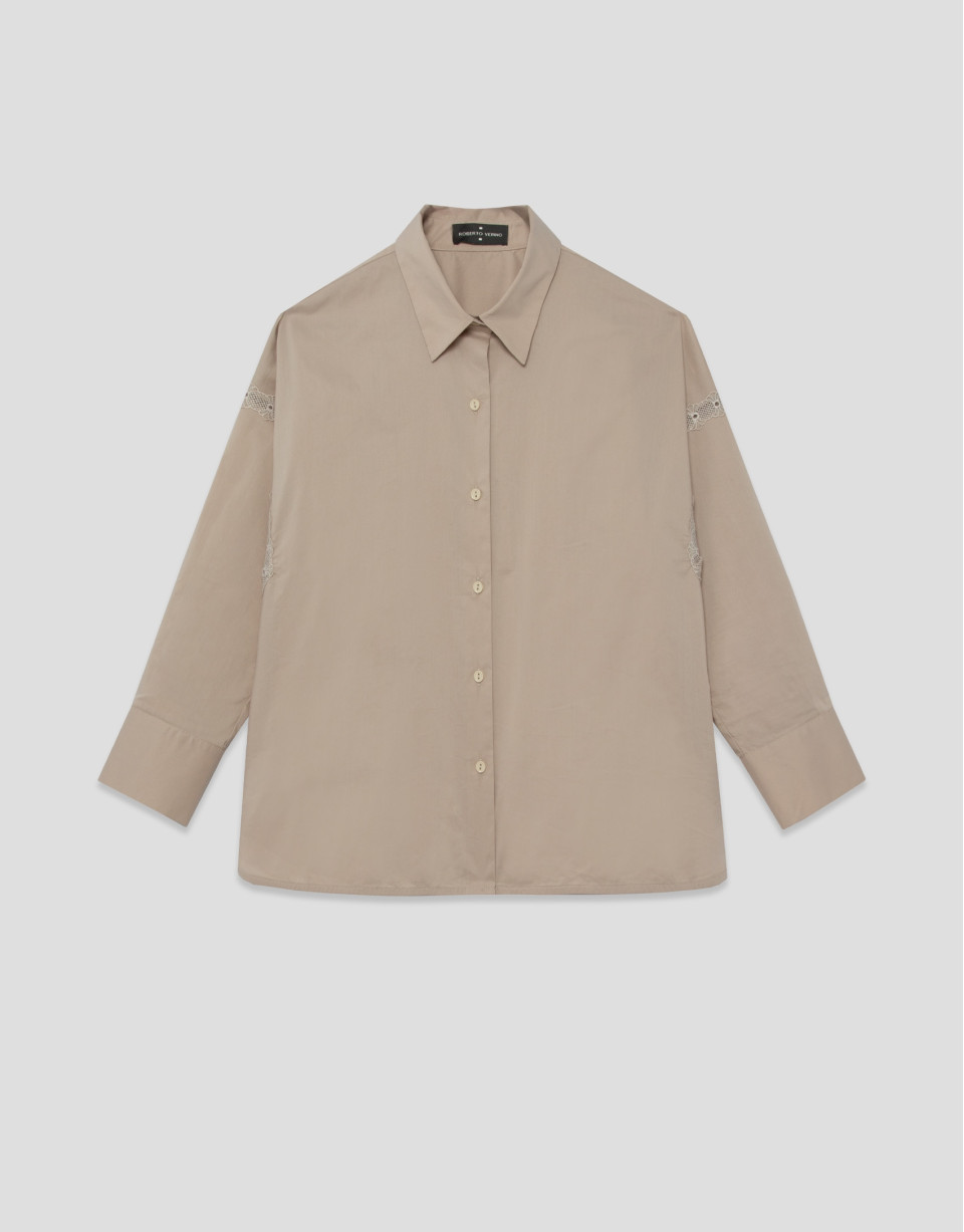 Camisa oversize cámel con tira de encaje | Roberto Verino