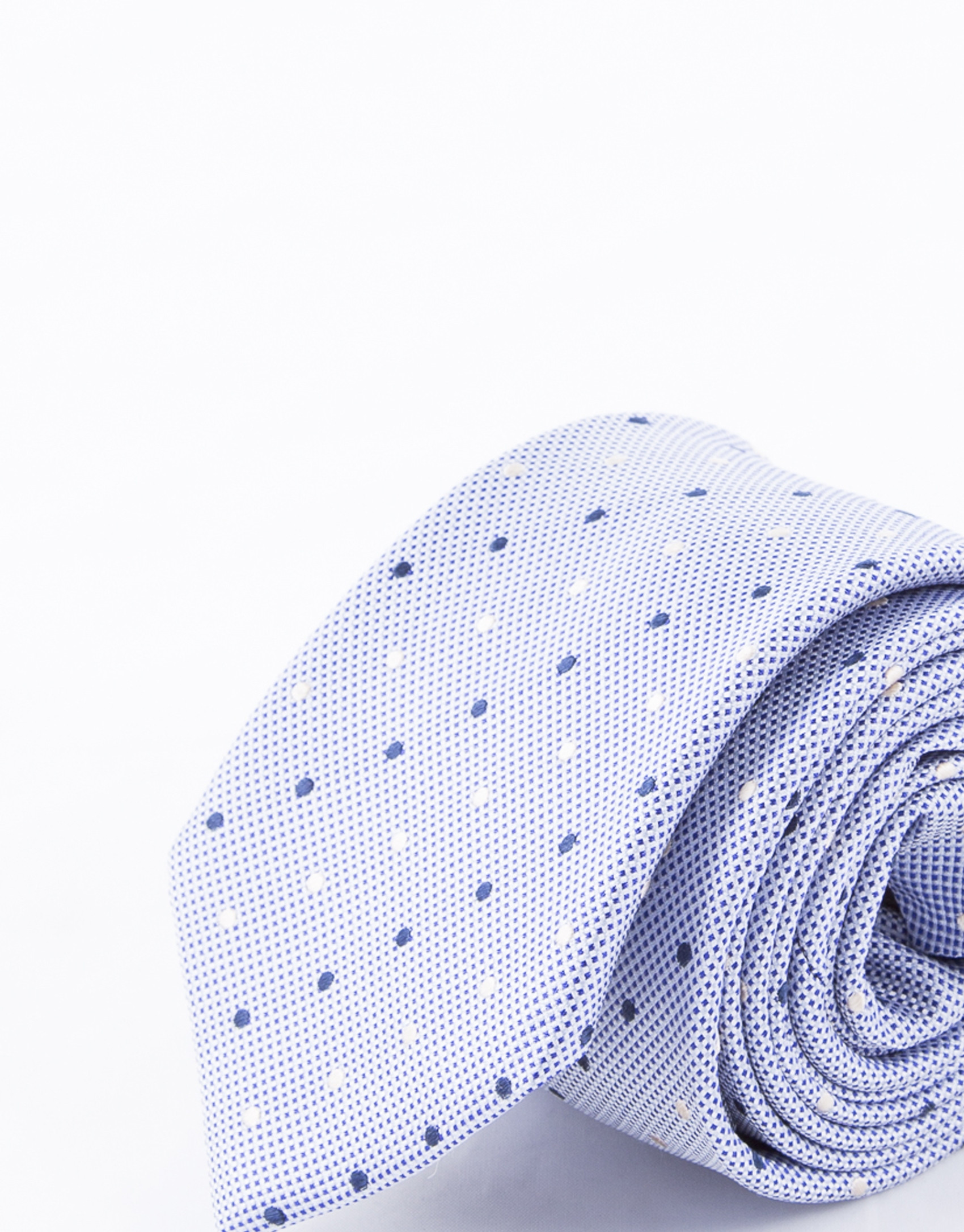 Tie with white and navy blue dots