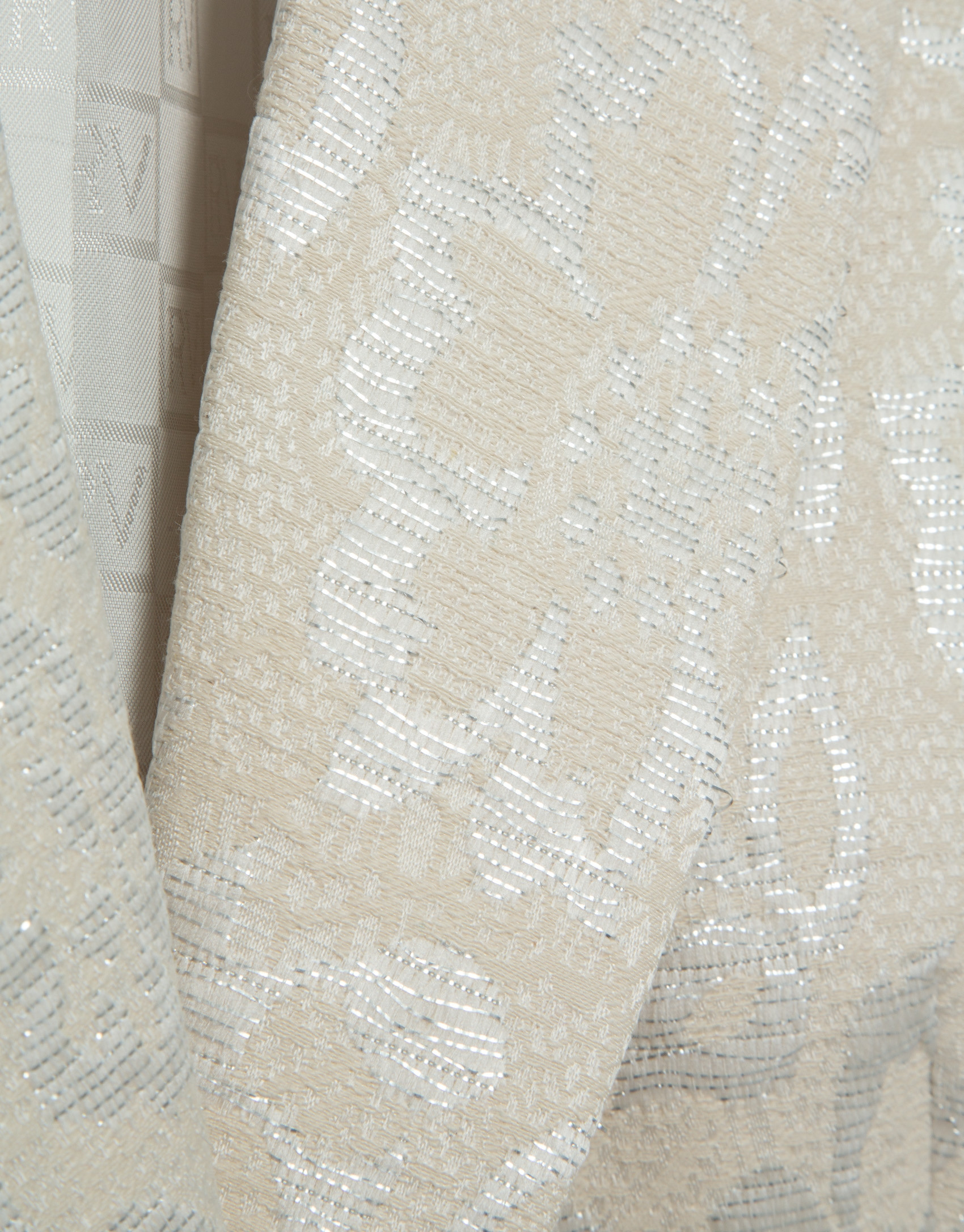 Short beige jacket with silver floral ... | Roberto Verino