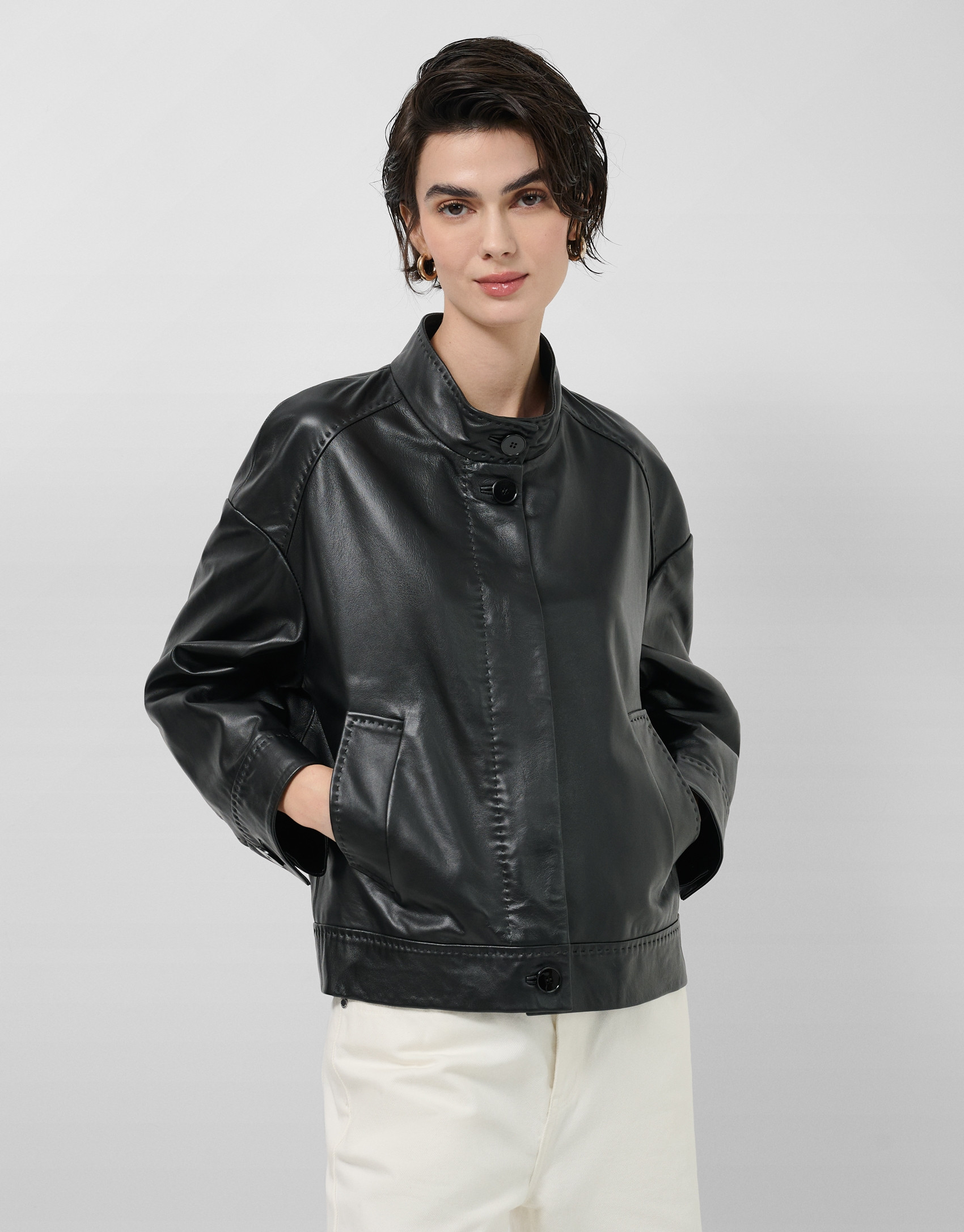 Cazadora corta napa negra cuello mao - Mujer | Roberto Verino