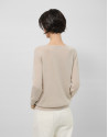 Jersey fino cuello pico beige - Mujer - PV2026 | Roberto Verino