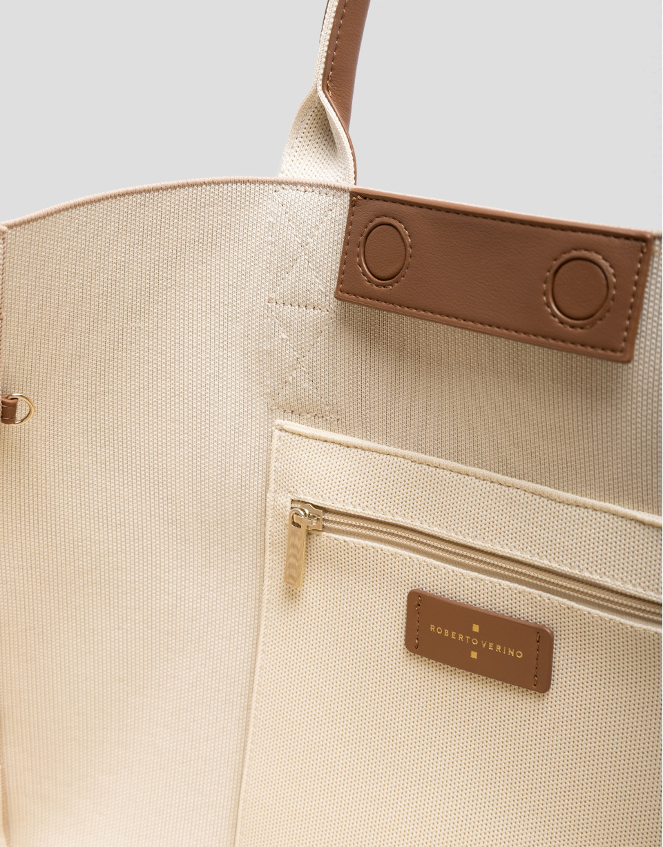 Zendaya Shopping XL beige knit shoulder bag | Roberto Verino