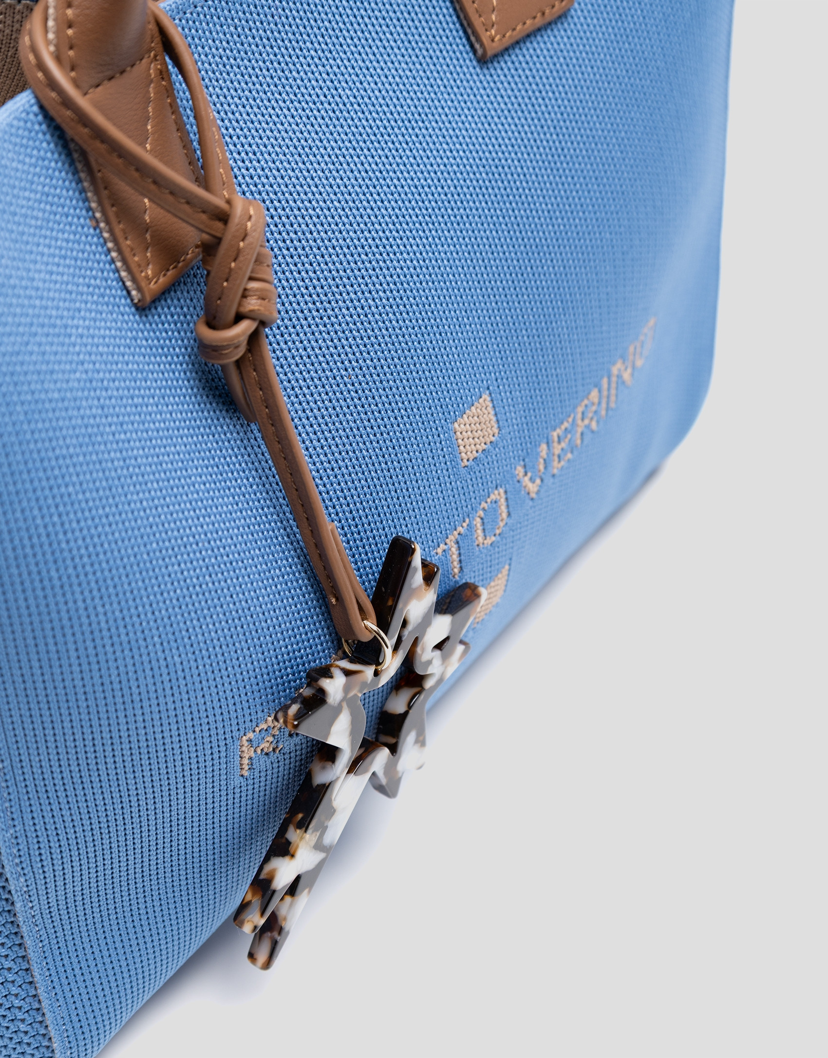 Bolso de mano Zendaya Satchel punto azul claro | Roberto Verino