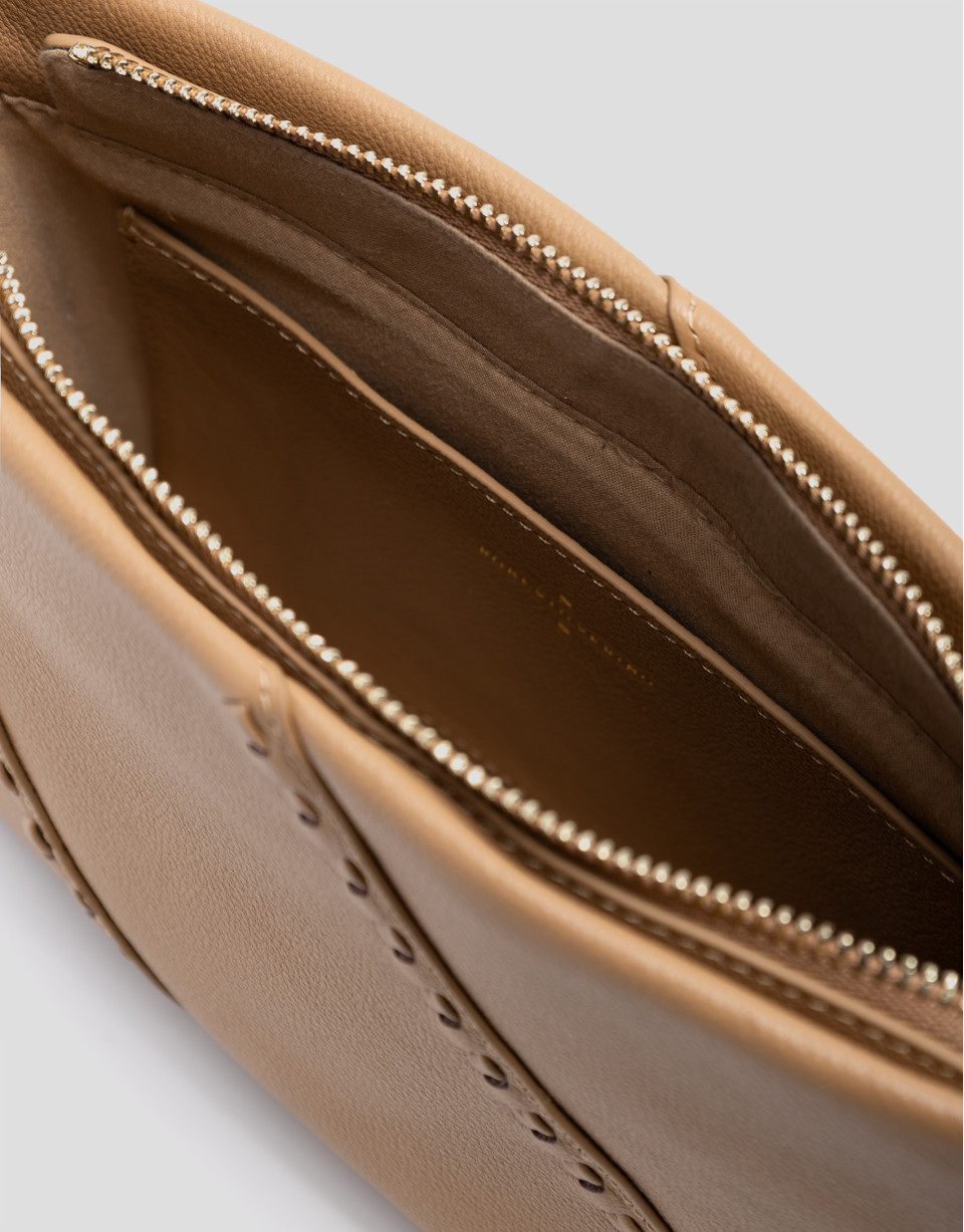 Bolso bandolera Clara Messenger piel cámel | Roberto Verino