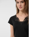 Camiseta manga corta escote bordado negra | Roberto Verino