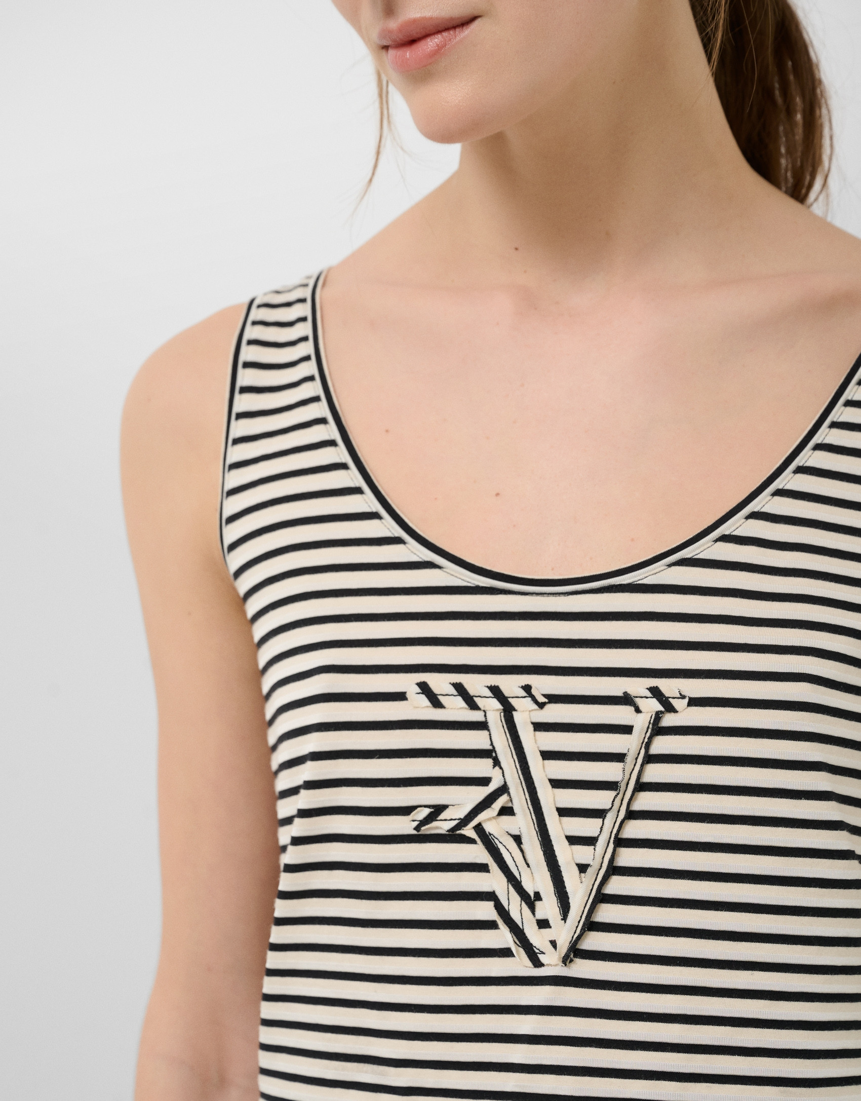 Camiseta tirantes rayas beige/negro - Mujer | Roberto Verino