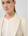 Chaqueta corta beige jacquard floral plata ... | Roberto Verino