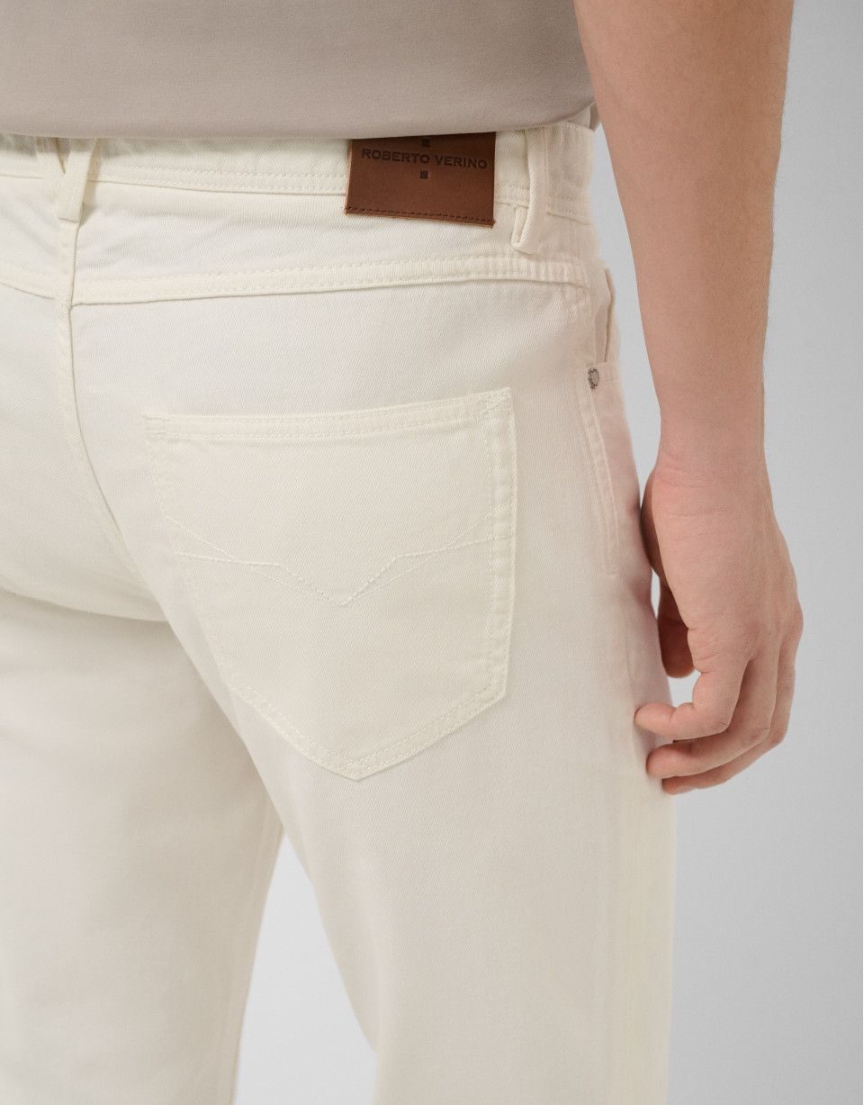 Five-pocket trousers in ecru twill - Man | Roberto Verino
