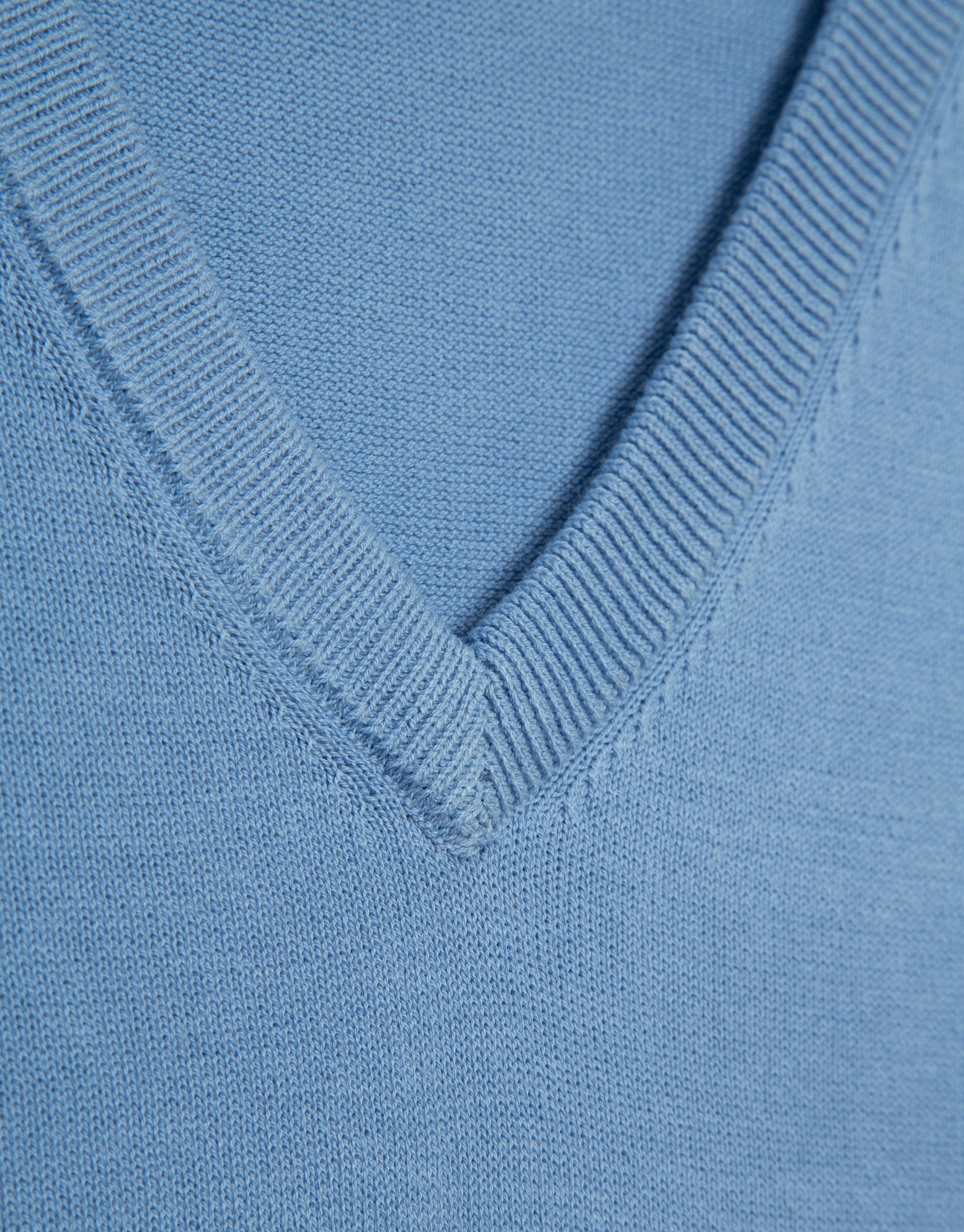 Jersey cuello pico high twist celeste - Hombre | Roberto Verino