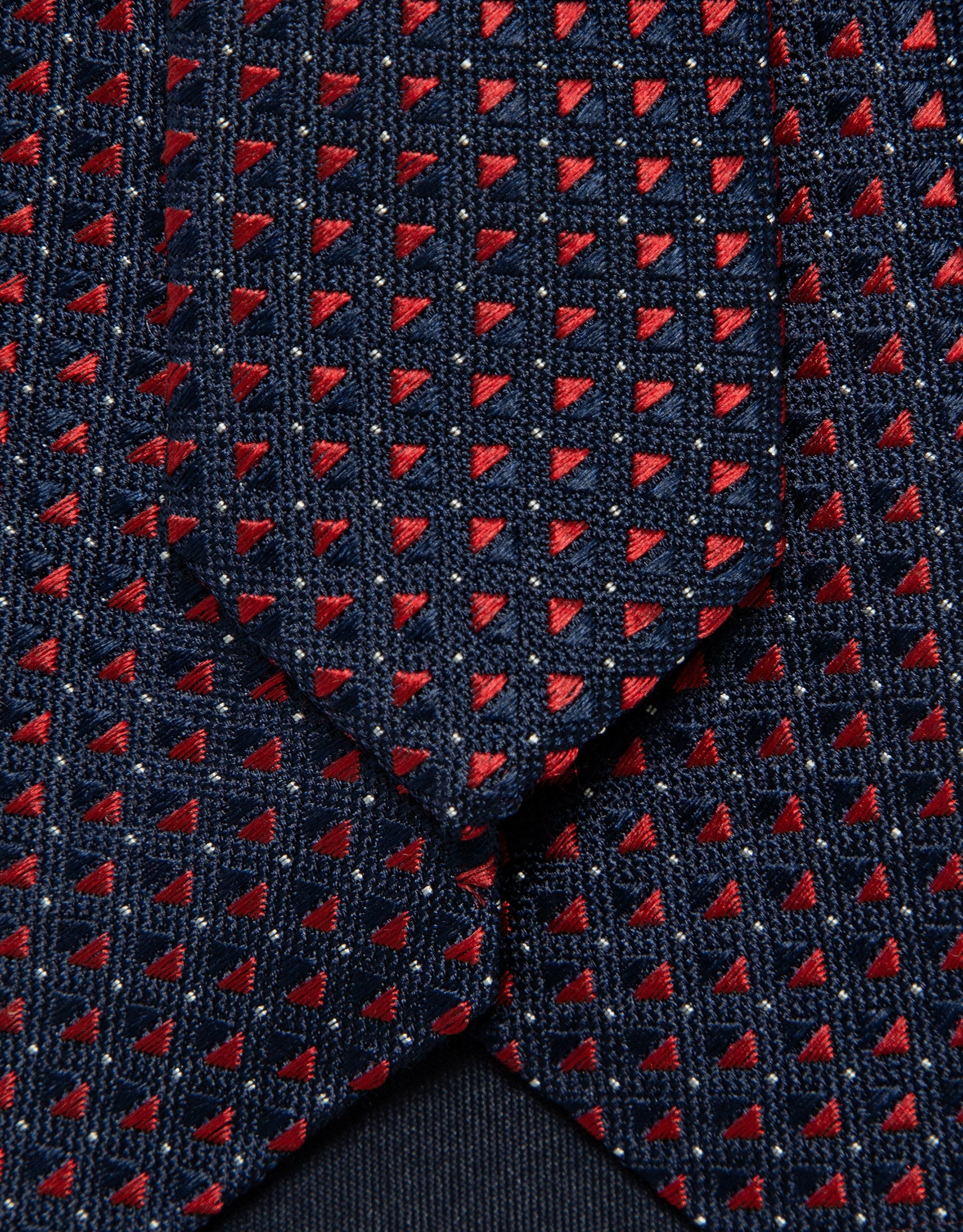 Corbata seda marino con jacquard geométrico rojo | Roberto Verino