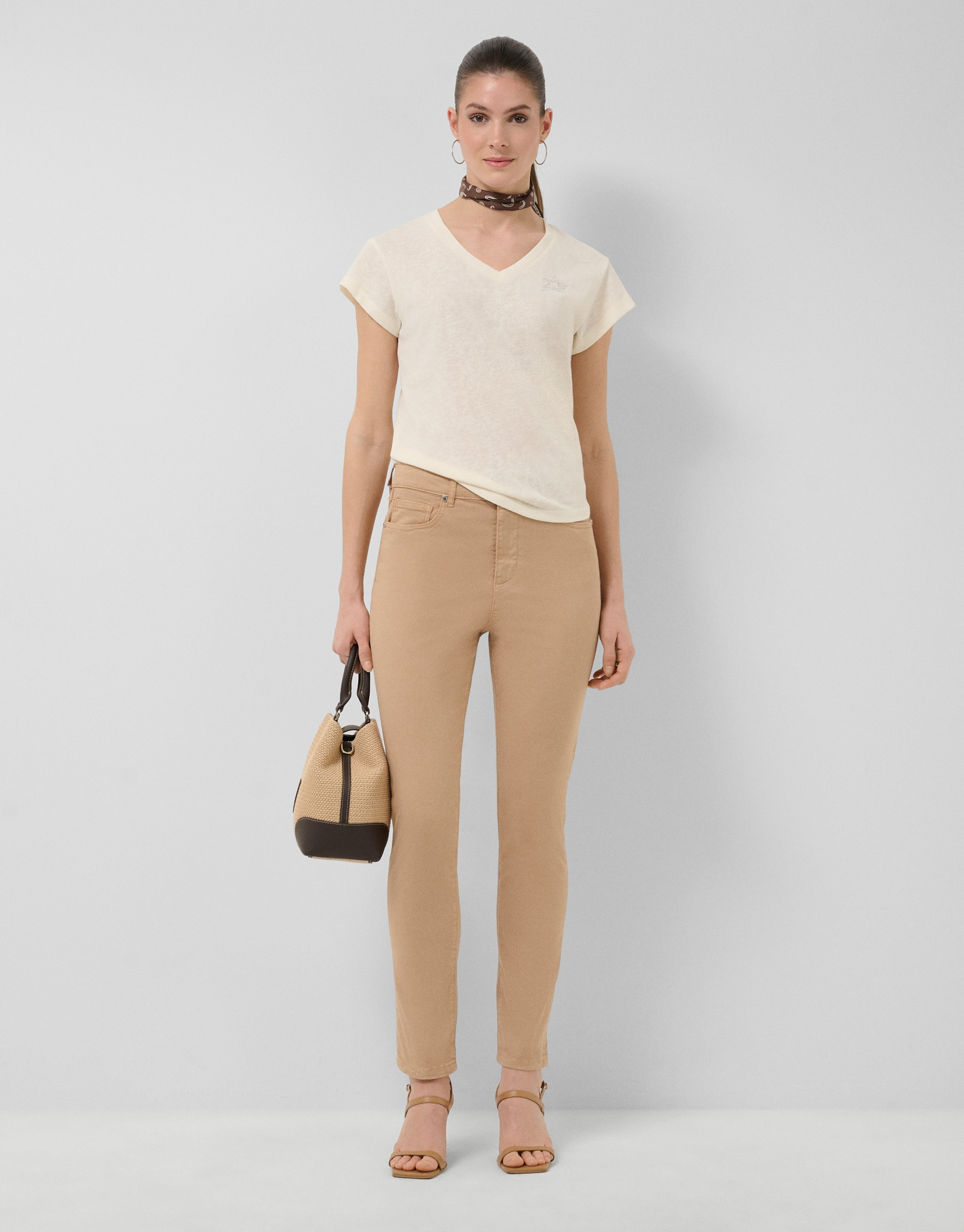 Camel cotton five-pocket skinny trousers | Roberto Verino