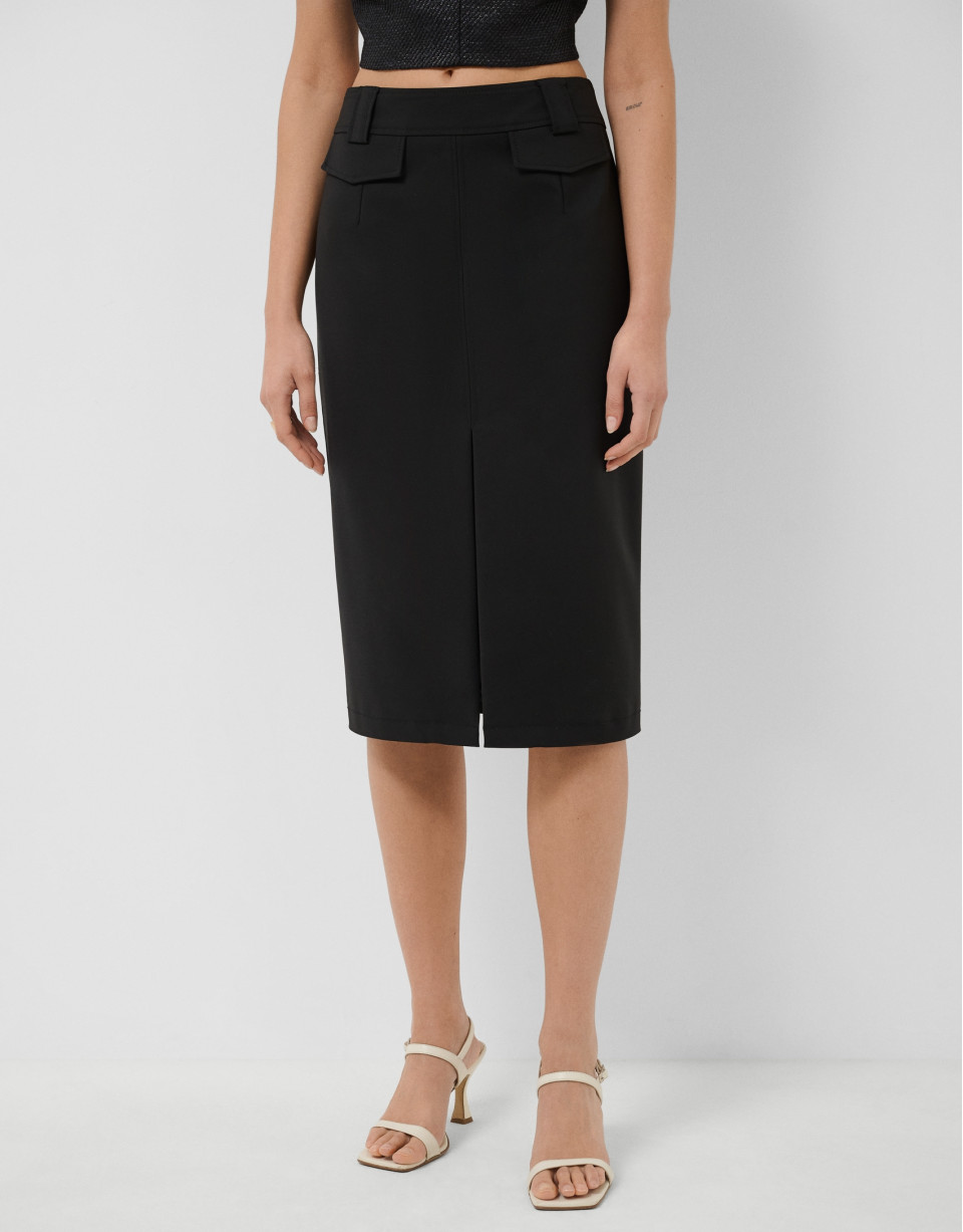 Black technical fabric straight midi skirt | Roberto Verino