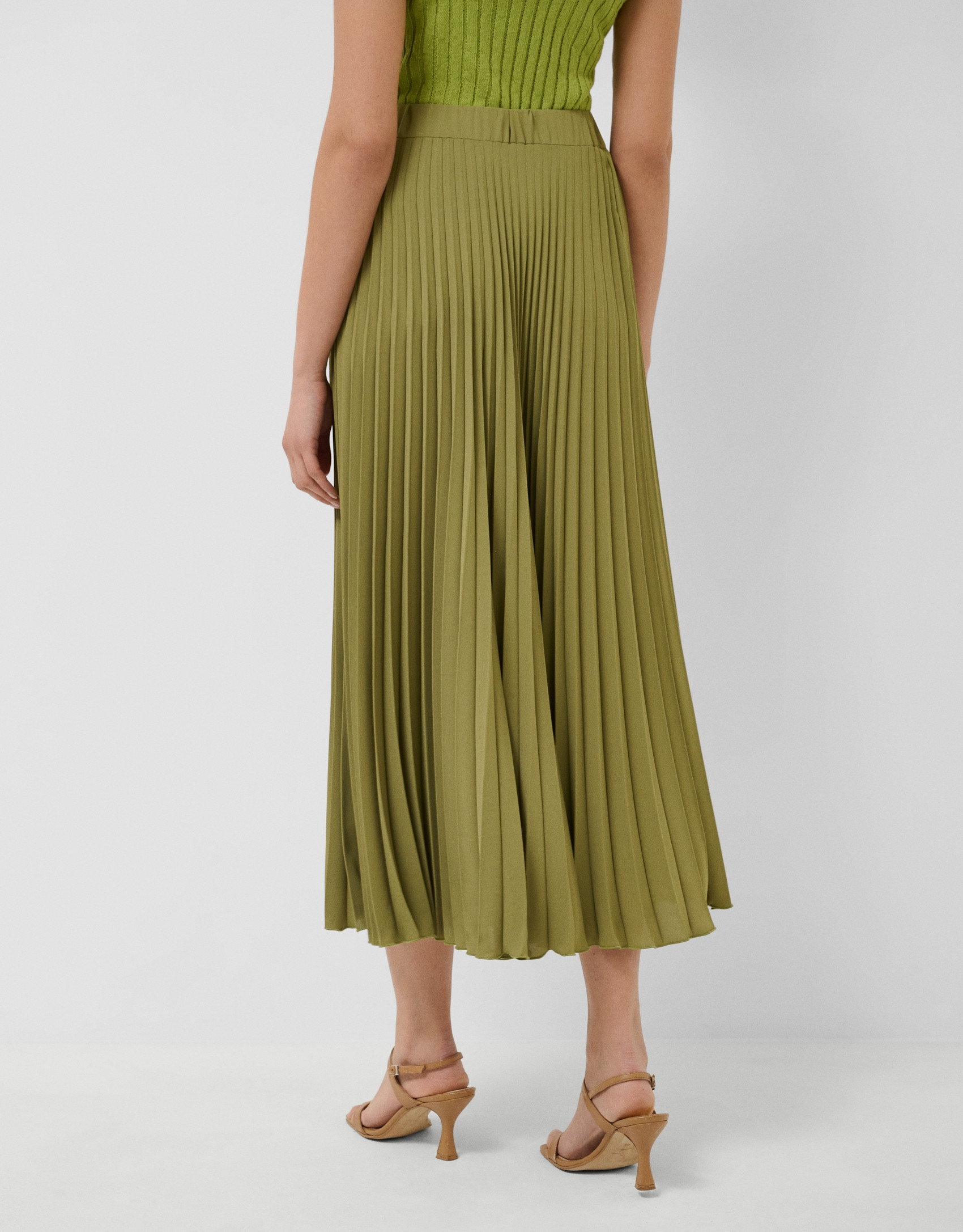 Moss green pleated skirt - Woman - SS2026 | Roberto Verino