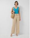 Pantalón fluido tonos beige claro con cinturón | Roberto Verino