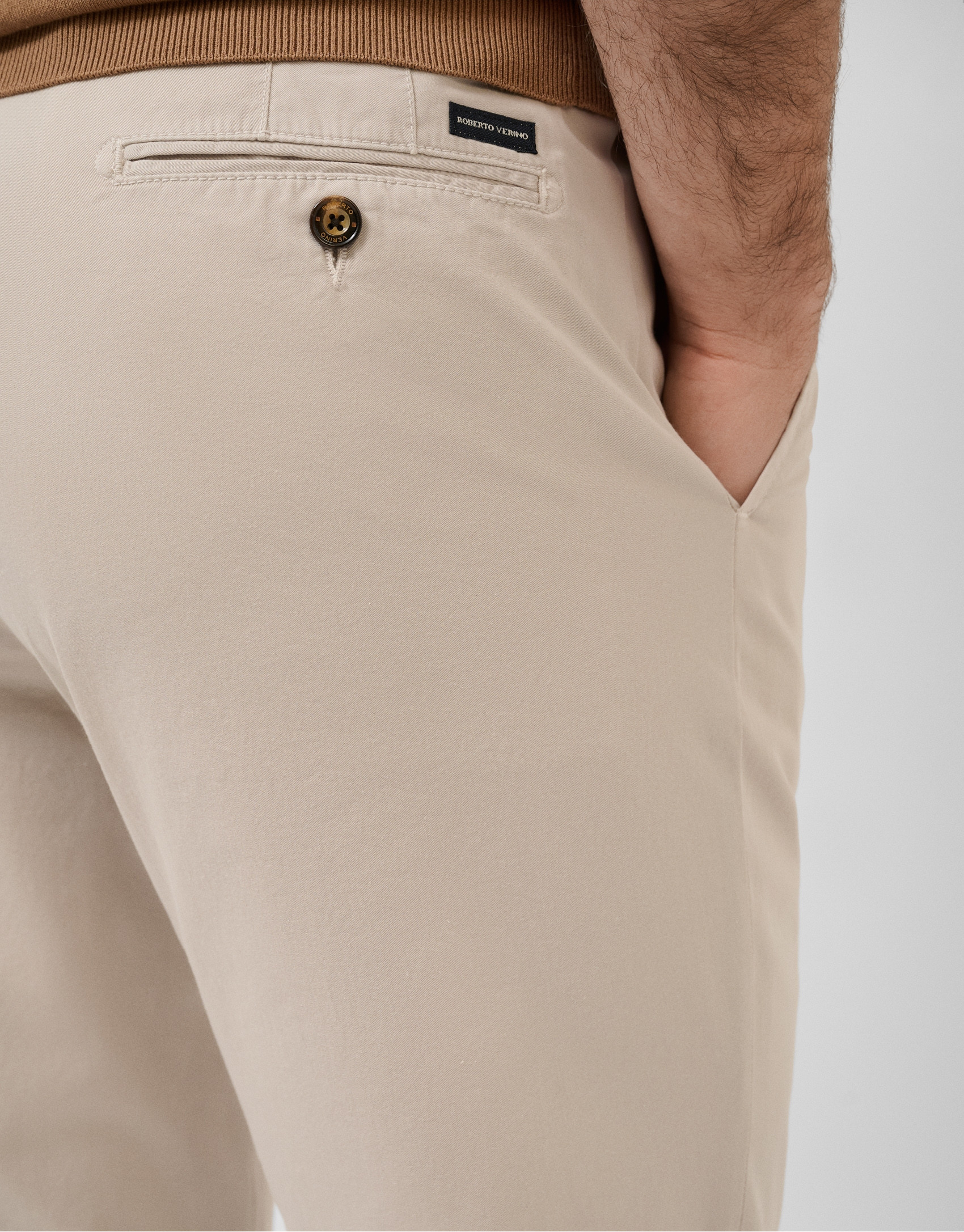 Beige dyed chino trousers - Man - SS2026 | Roberto Verino