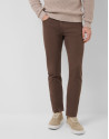 Pantalón cinco bolsillos sarga tintada marrón | Roberto Verino