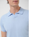 Polo tricotado high twist celeste - Hombre | Roberto Verino