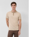 Polo jacquard mercerizado tricolor camel/blanco | Roberto Verino