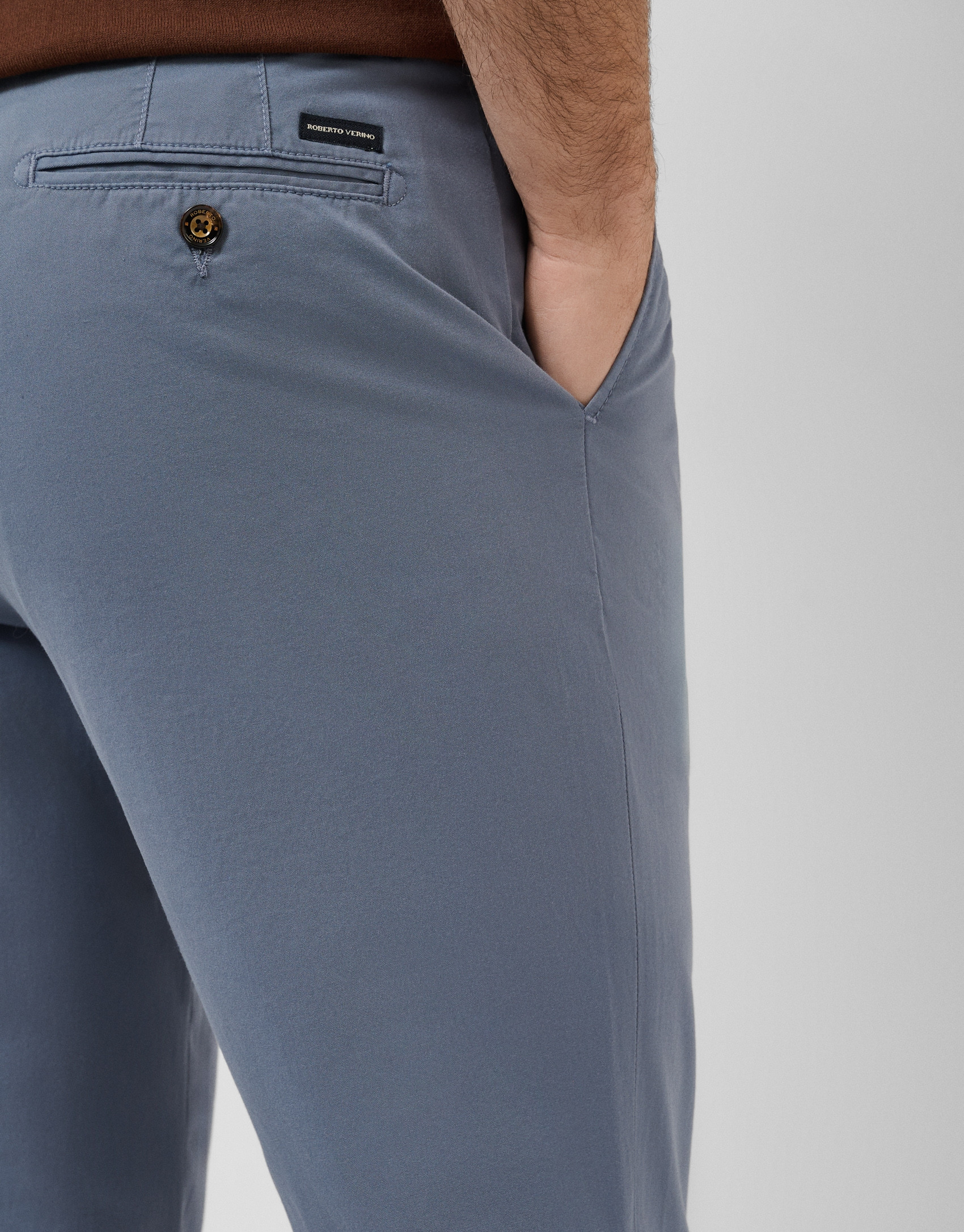 Pantalón chino tintado azul grisáceo - Hombre | Roberto Verino