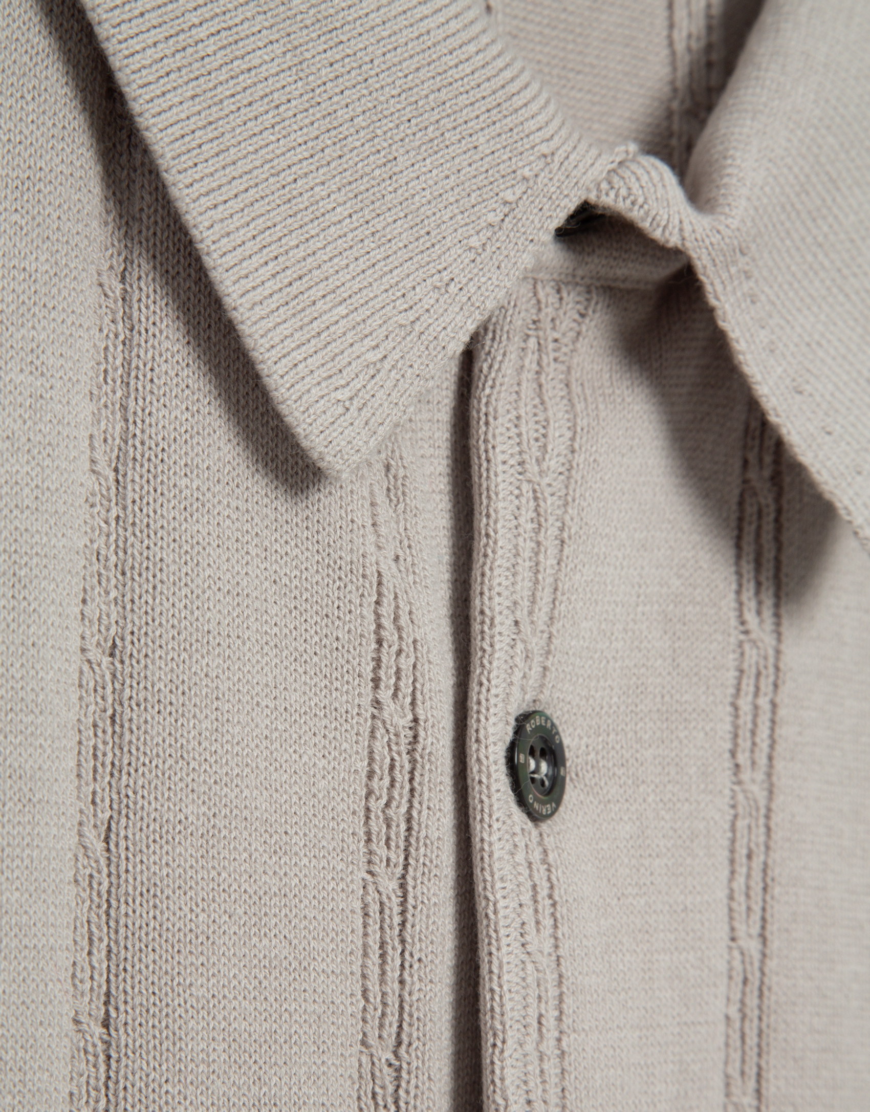 Open-neck mink-coloured cable knit polo shirt | Roberto Verino