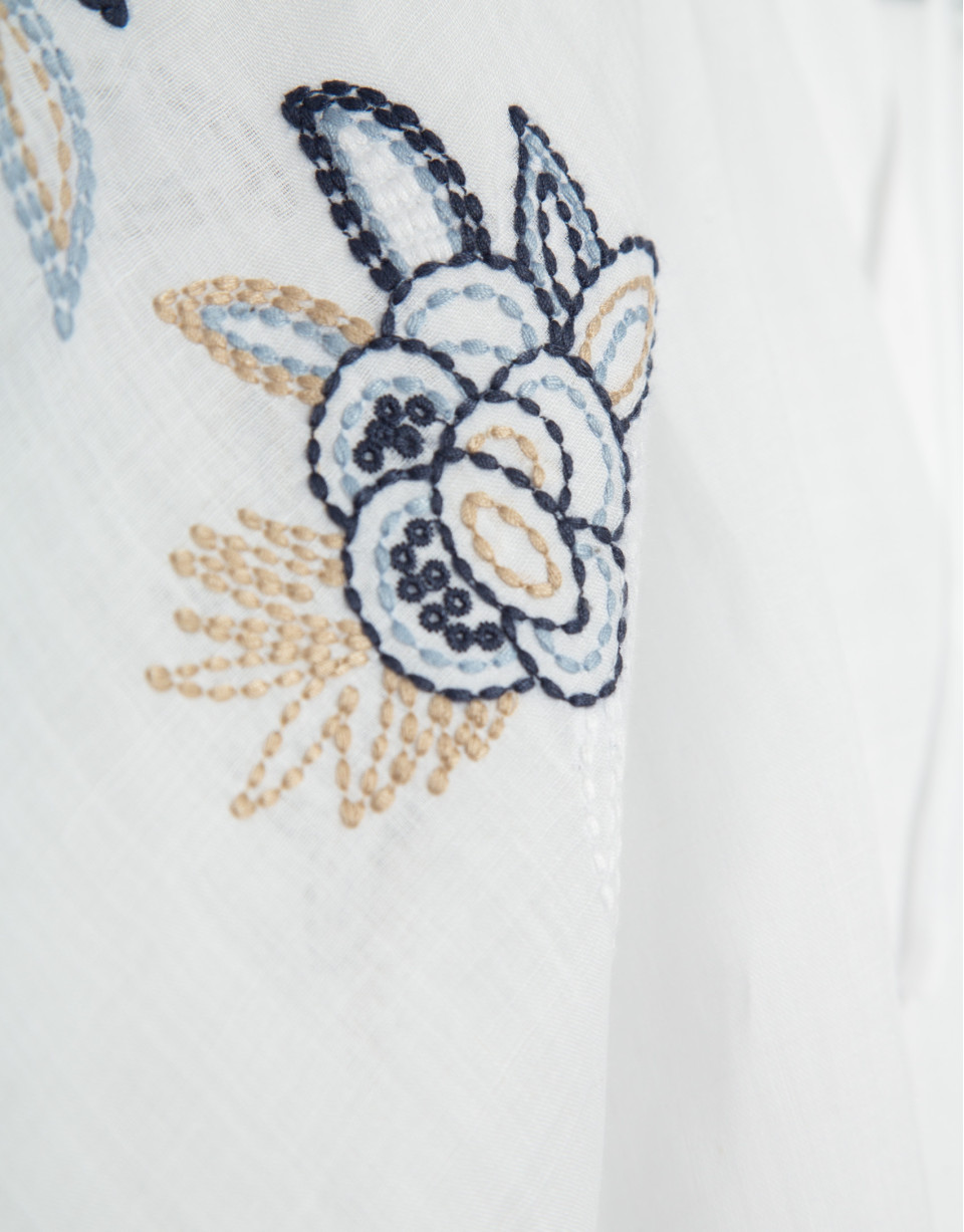 Blusa blanca con bordado floral azul - Mujer | Roberto Verino