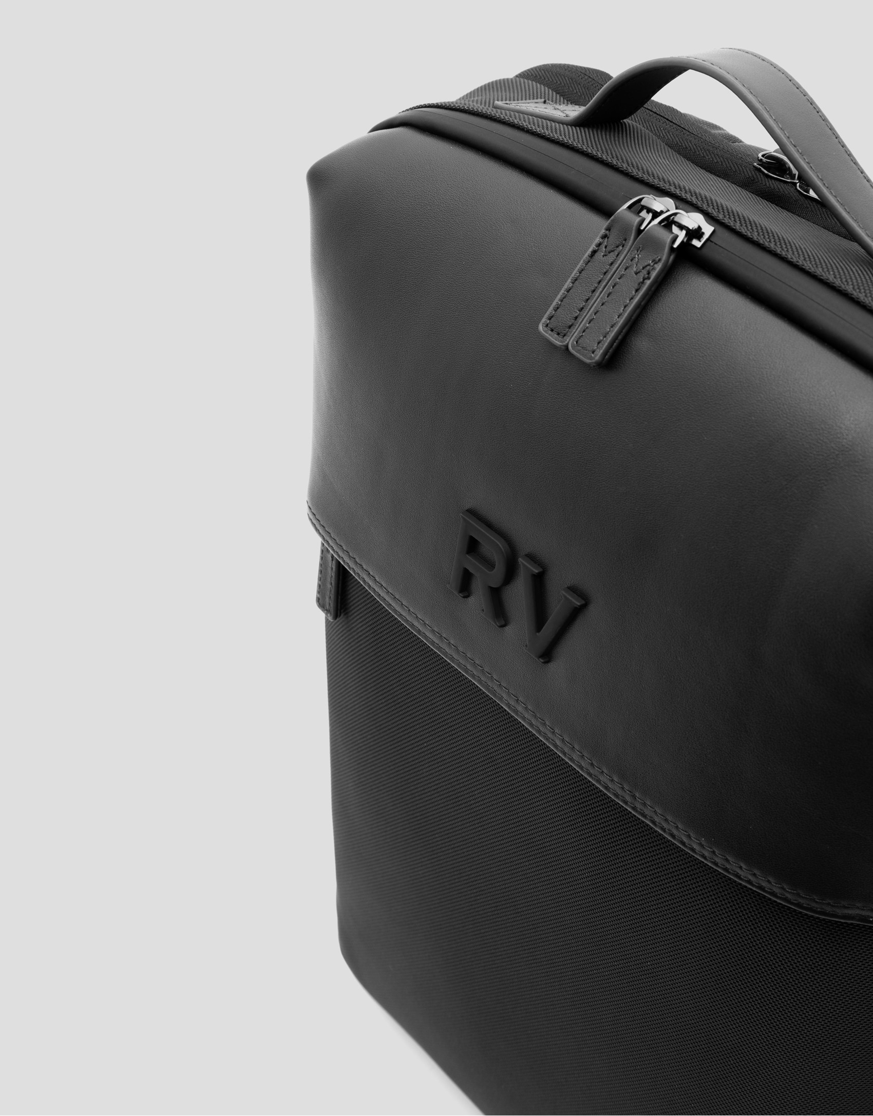 Mim black travel bag - Man - SS2025 | Roberto Verino