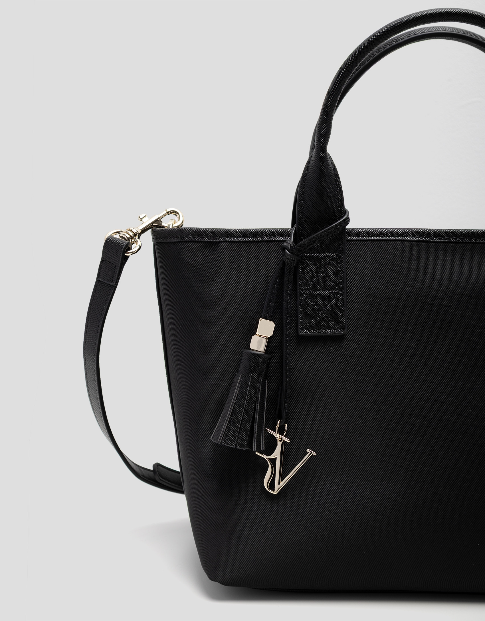 Dafne Midi black nylon handbag - Woman - SS2026 | Roberto Verino
