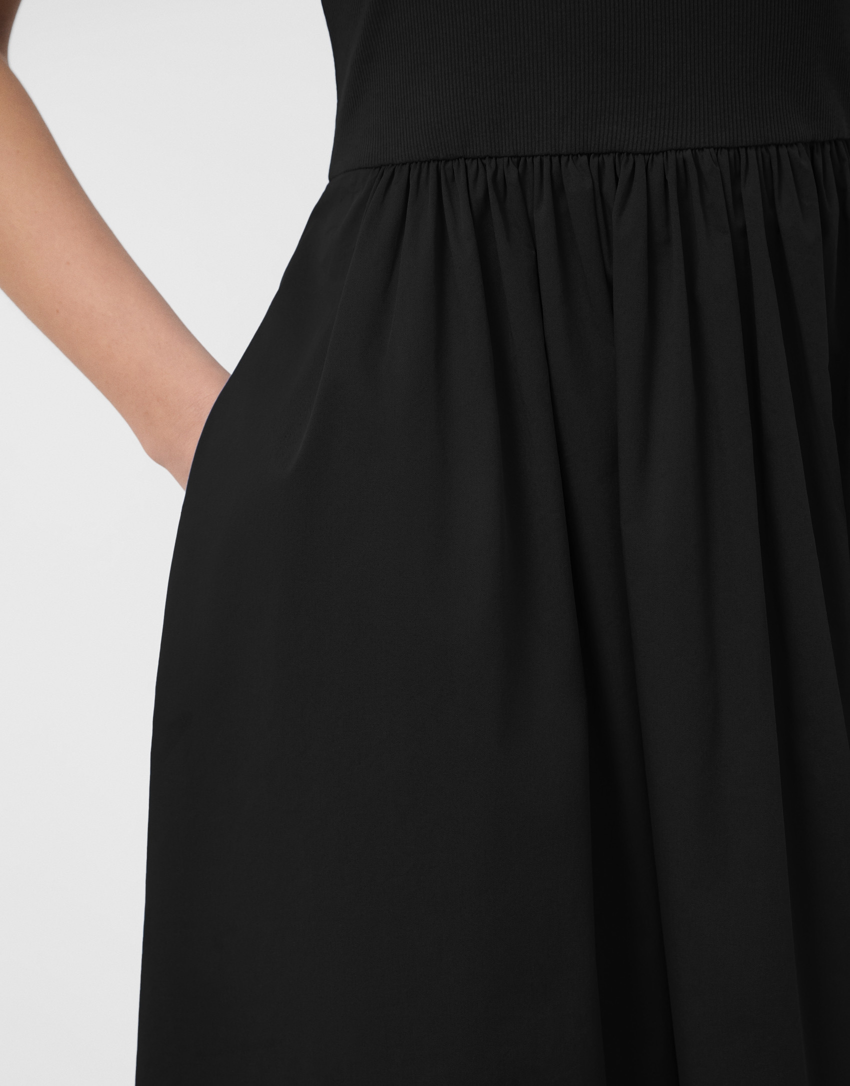 Vestido en tejido combinado punto y algodón ... | Roberto Verino