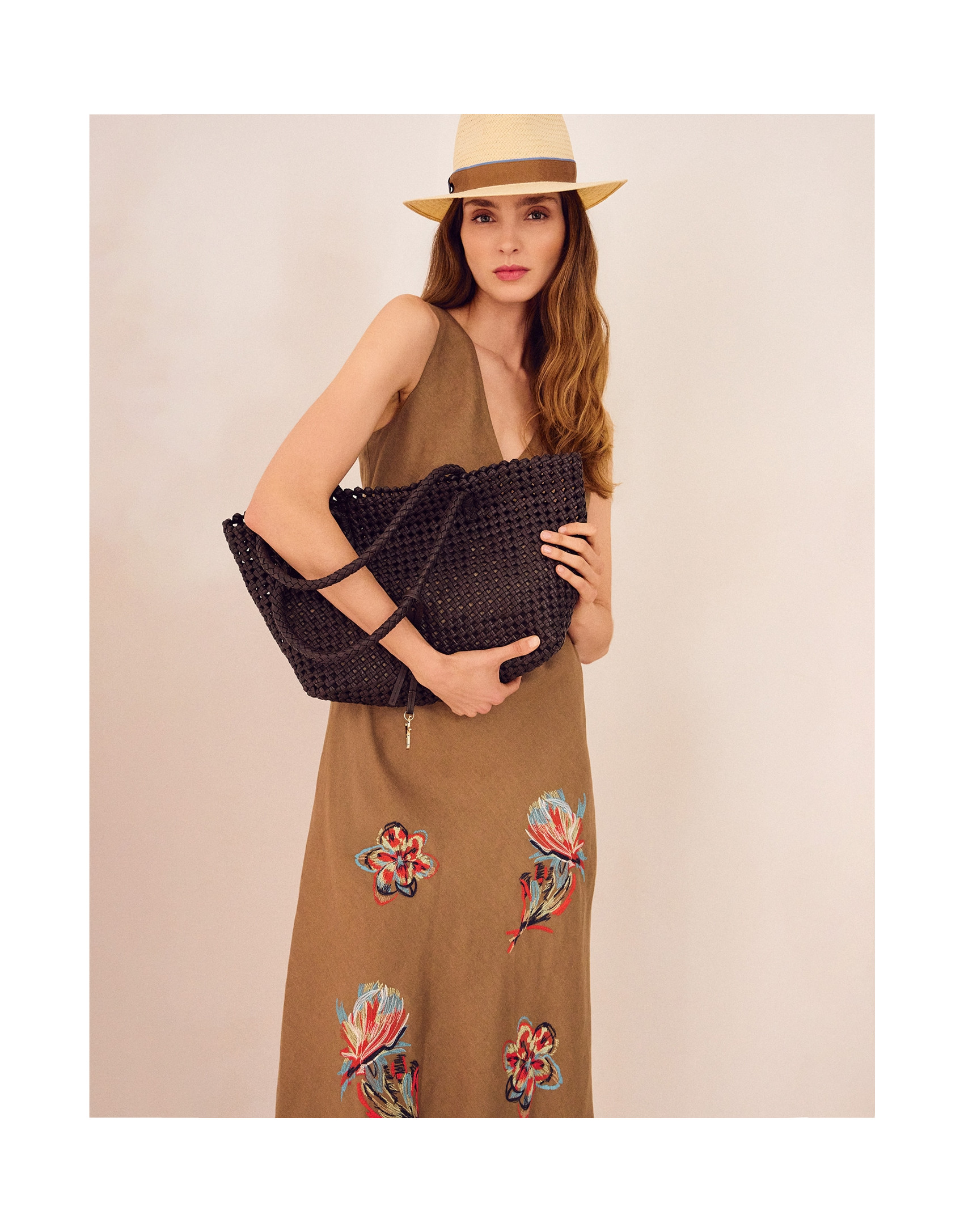 Camel linen sleeveless dress with floral ... | Roberto Verino
