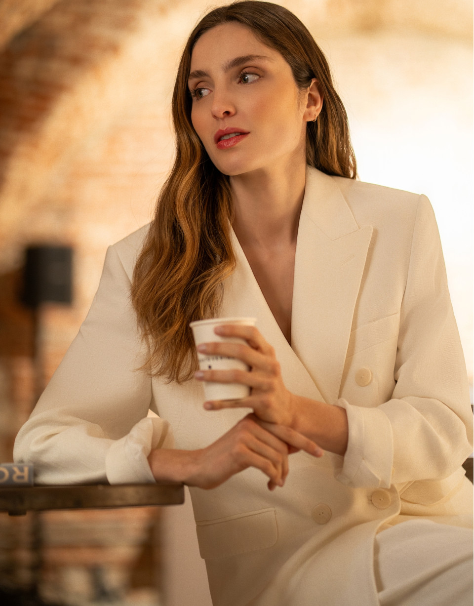 Off-white linen blend double-breasted jacket | Roberto Verino