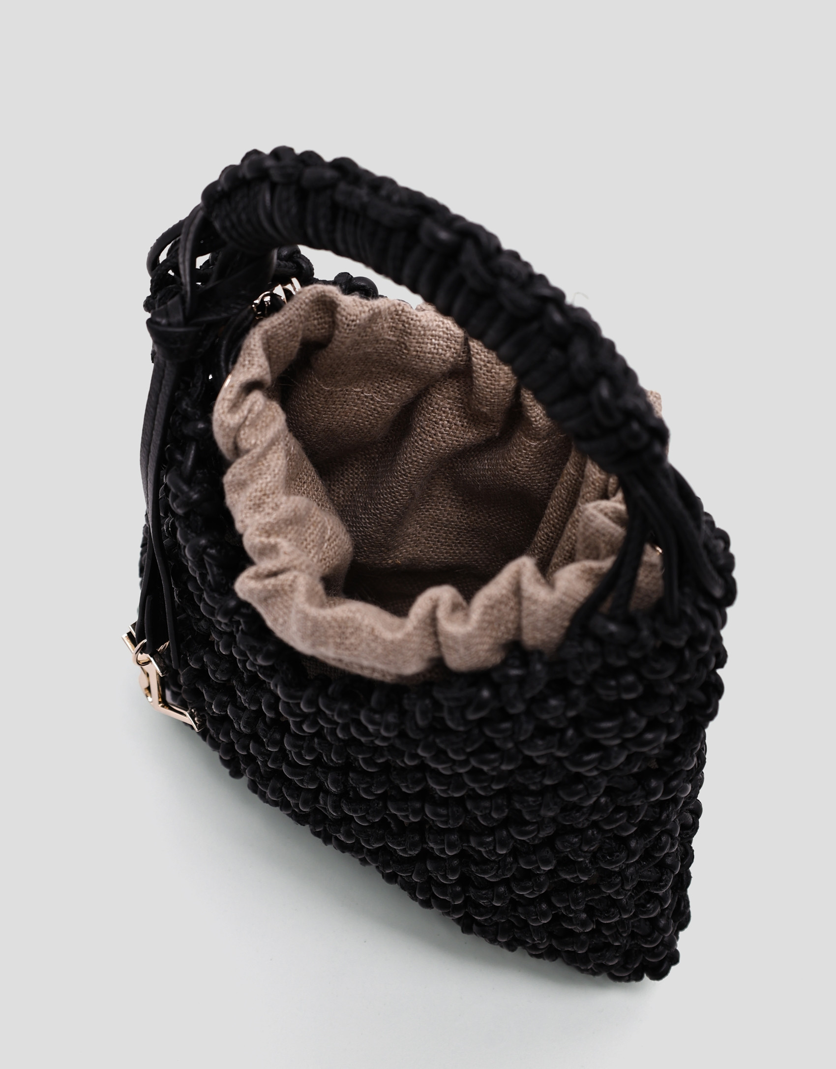 Alison Mini knotted leather handbag in black | Roberto Verino