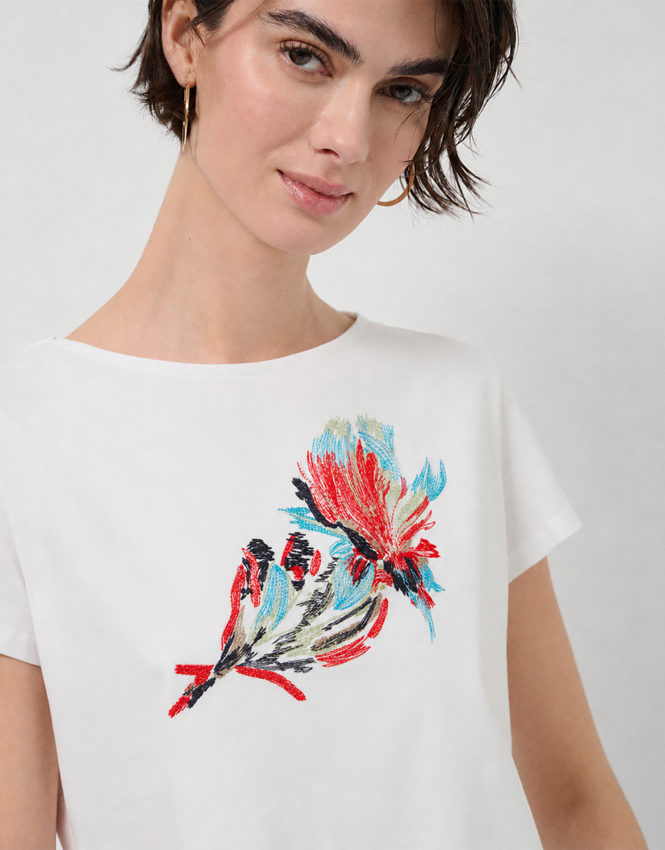 Camiseta algodón blanco con bordado flor | Roberto Verino