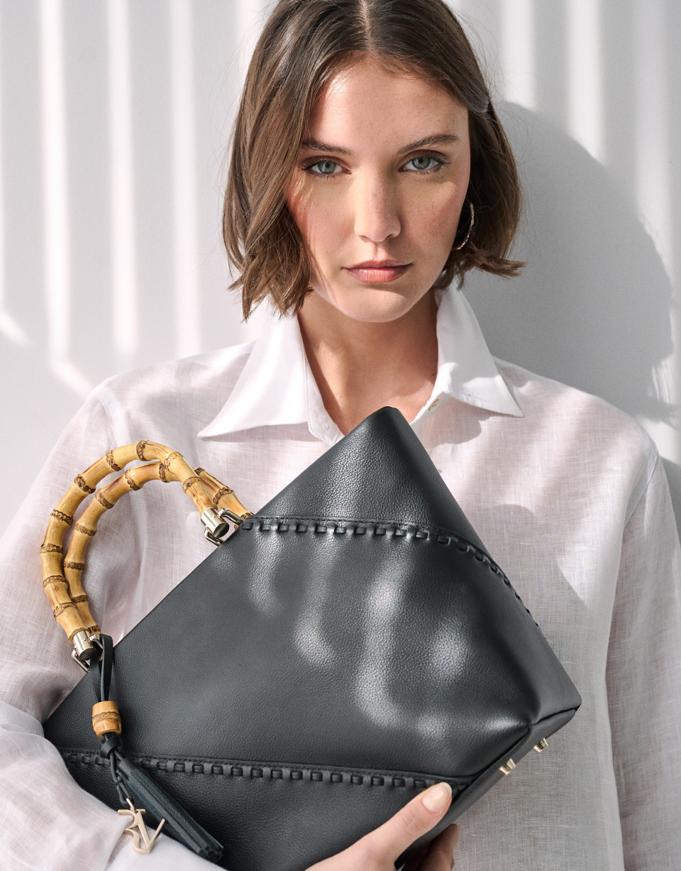 Bolso de mano Clara Satchel piel negra - Mujer | Roberto Verino