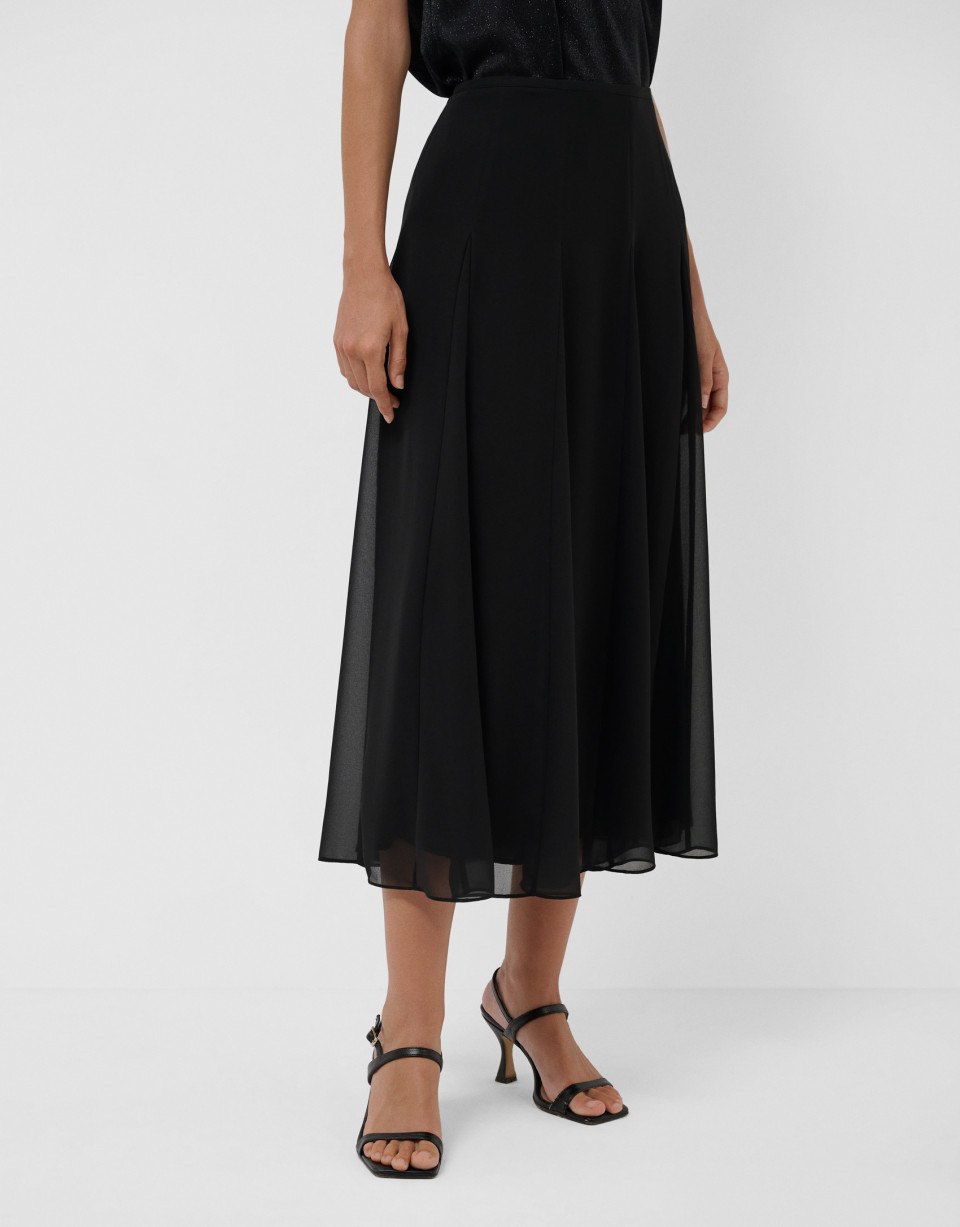 Midi skirt with godets in black crepe chiffon | Roberto Verino