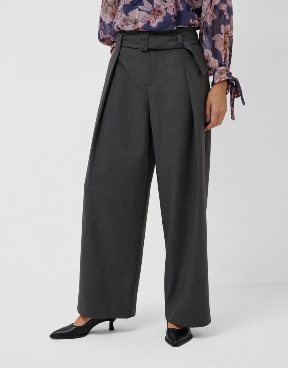 Wide-leg pants with pleats in anthracite gray... | Roberto Verino
