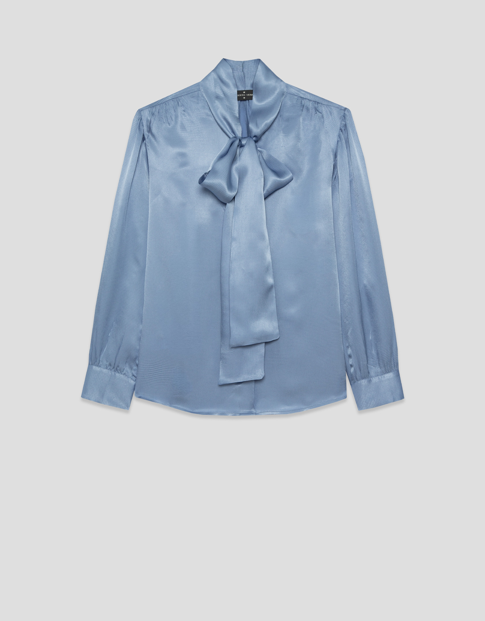 Powder blue blouse with bow collar - Mujer | Roberto Verino