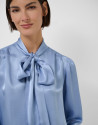 Powder blue blouse with bow collar - Mujer | Roberto Verino