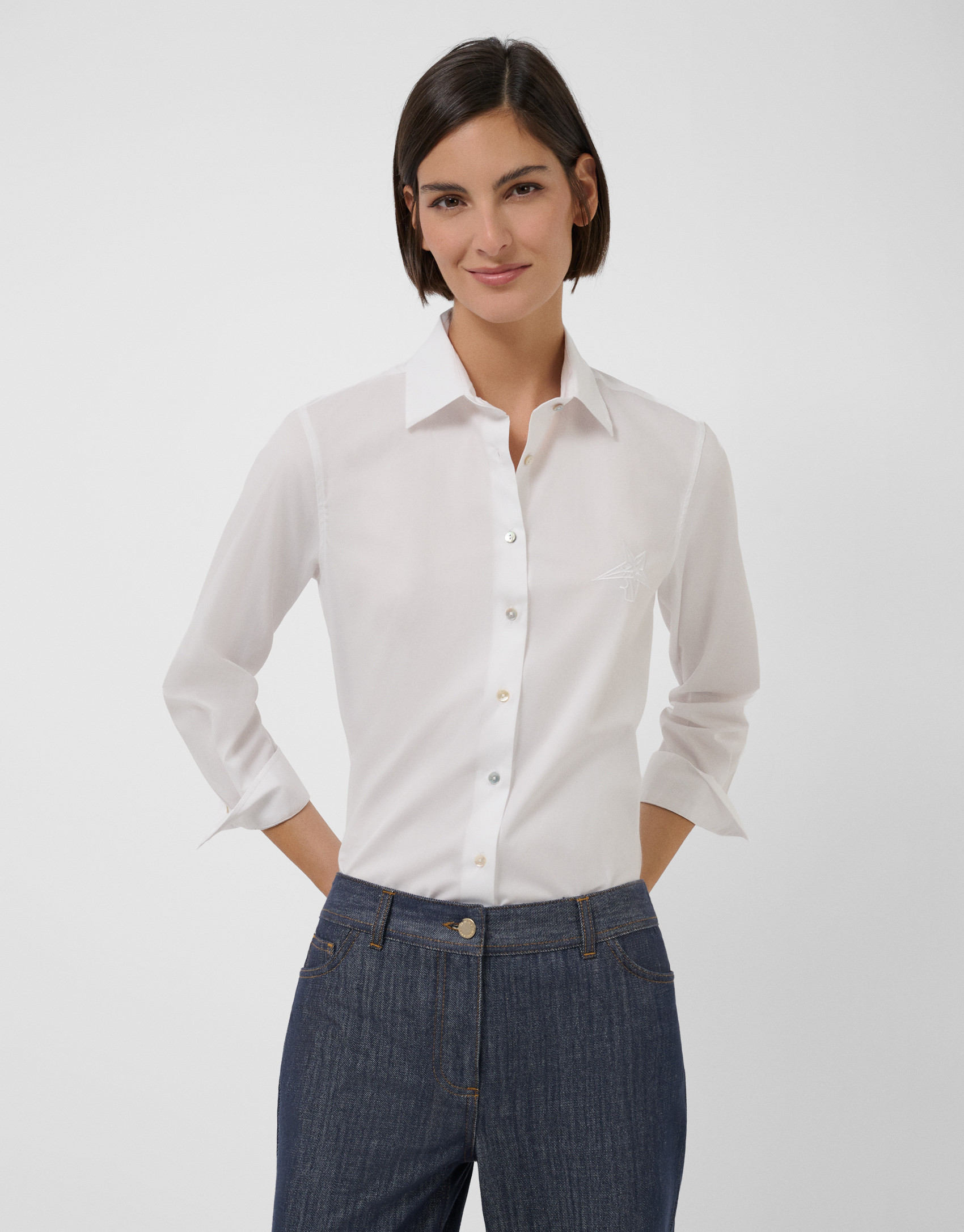 Camisa corte masculino blanca con logo bordado | Roberto Verino