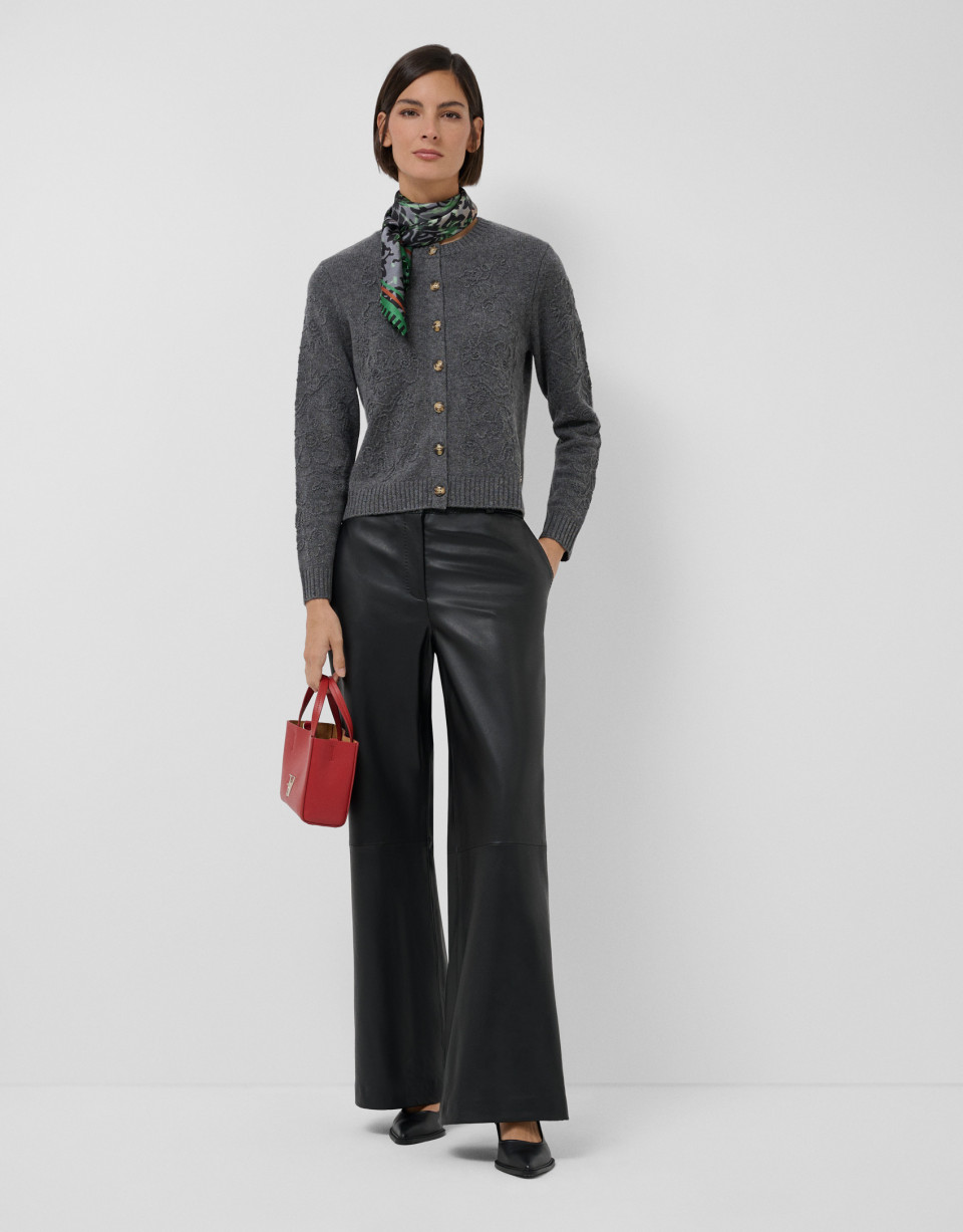 Straight black nappa trousers - Mujer - AW2026 | Roberto Verino