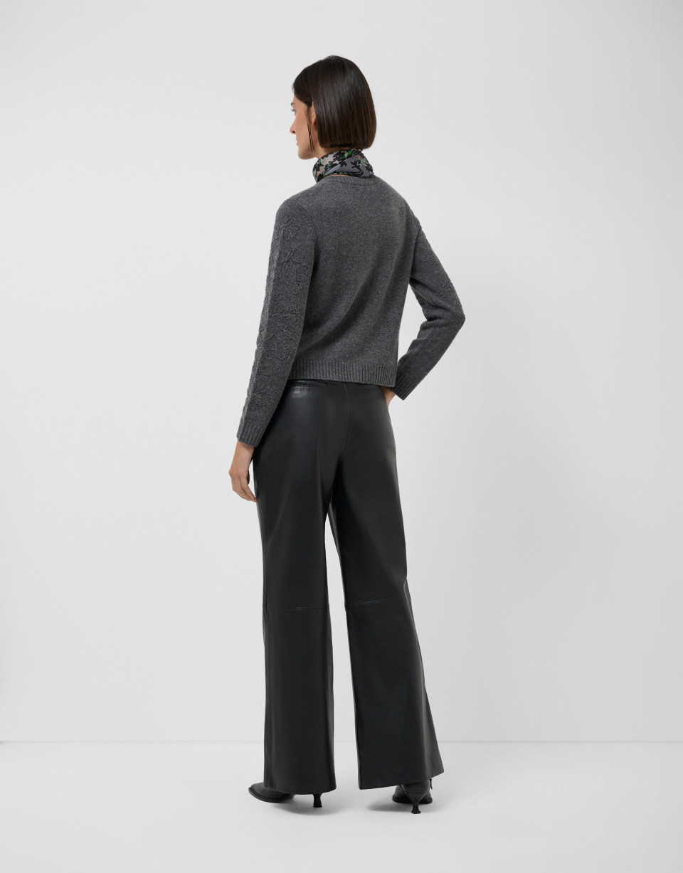 Straight black nappa trousers - Mujer - AW2026 | Roberto Verino