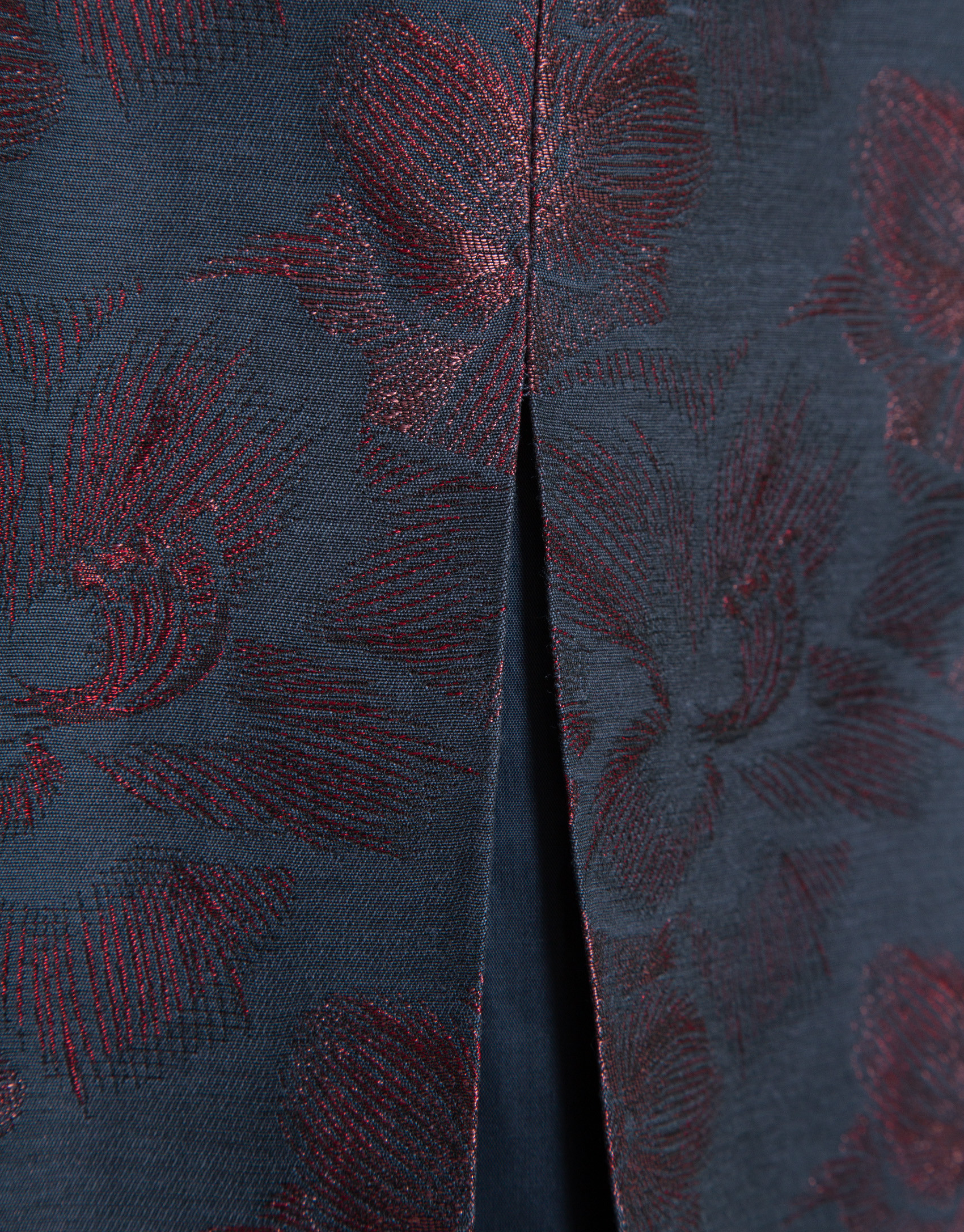 Midnight blue sleeveless dress with burgundy ... | Roberto Verino