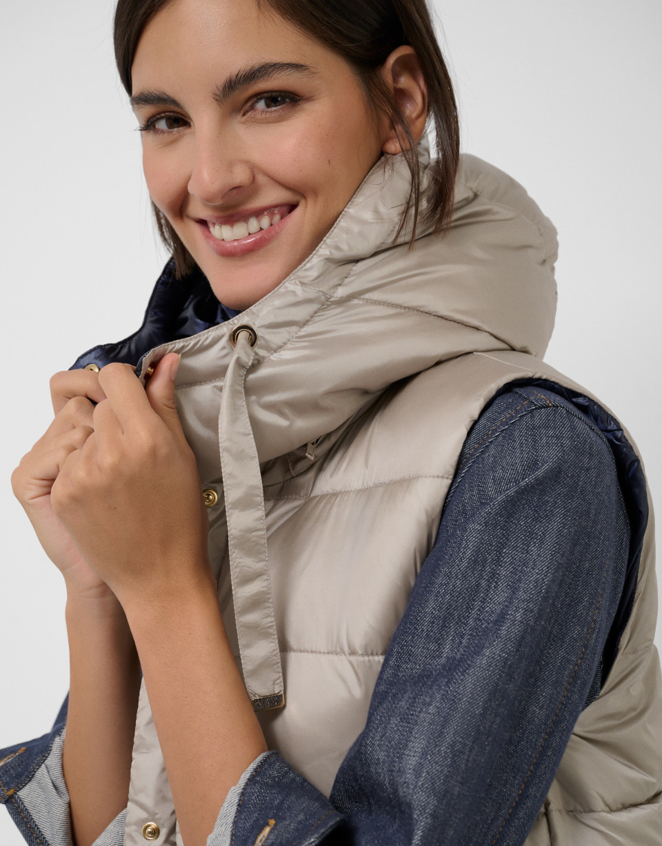 Beige/navy reversible quilted vest - Mujer | Roberto Verino